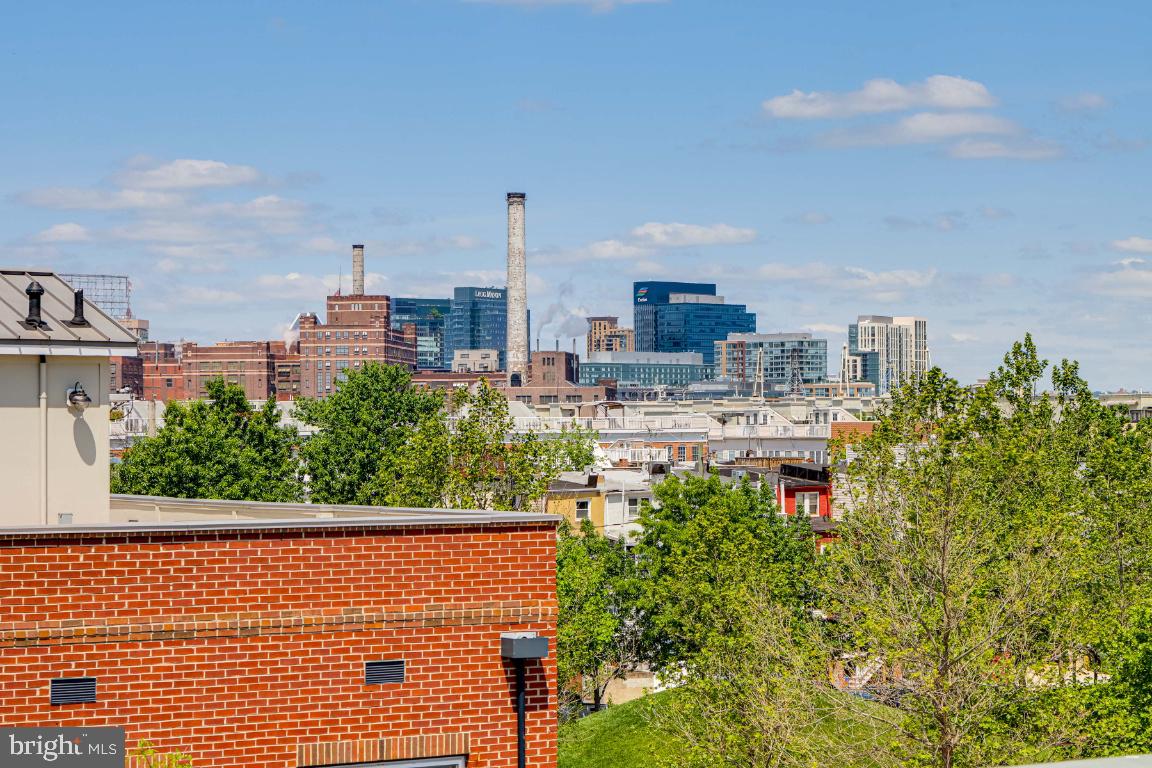 MCHENRY POINTE - Residential