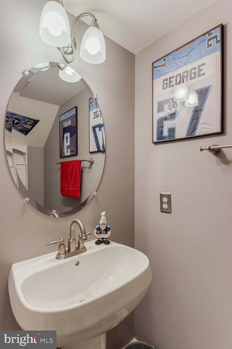 MCHENRY POINTE - Residential