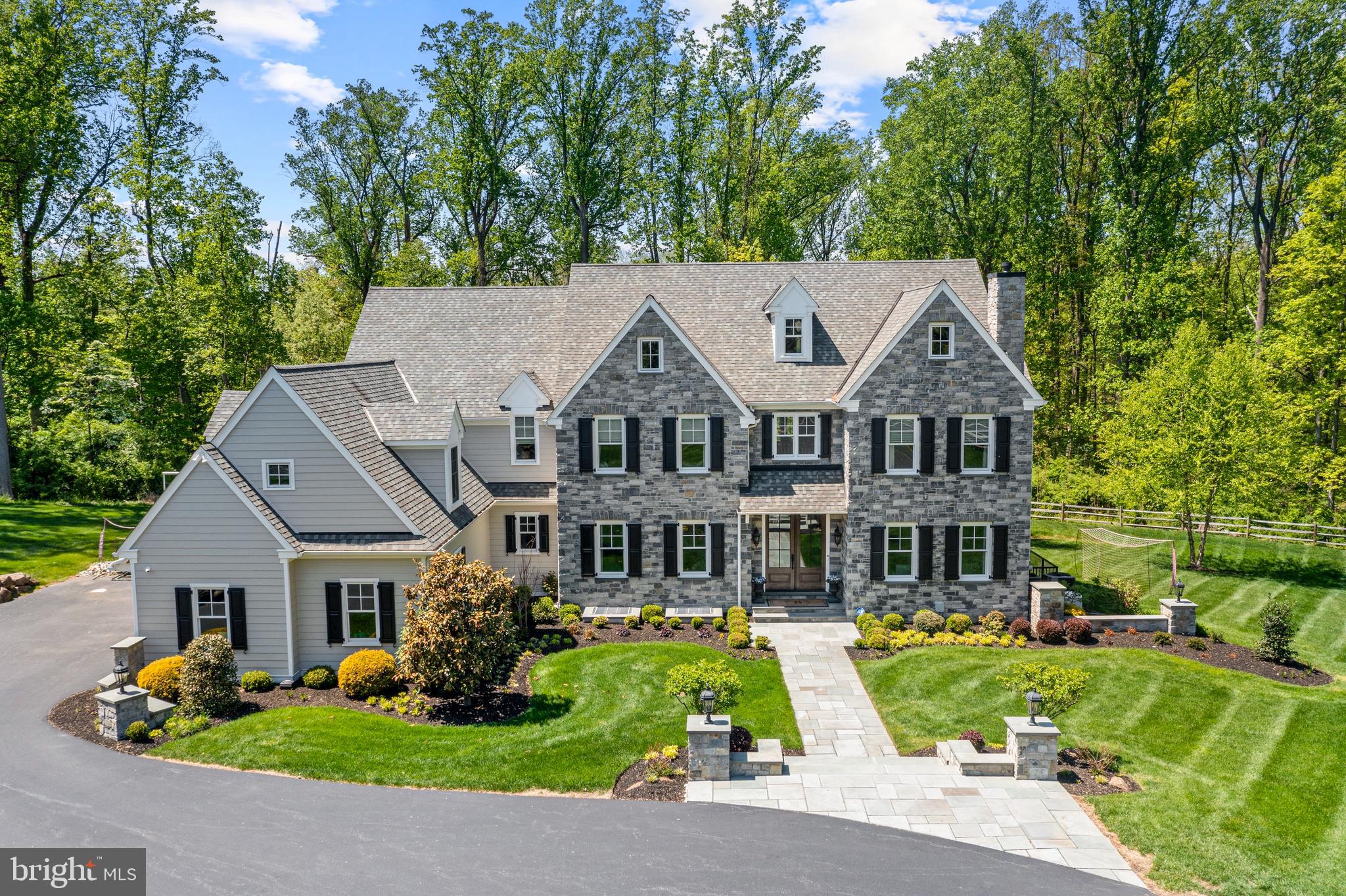 RADNOR HUNT - Residential