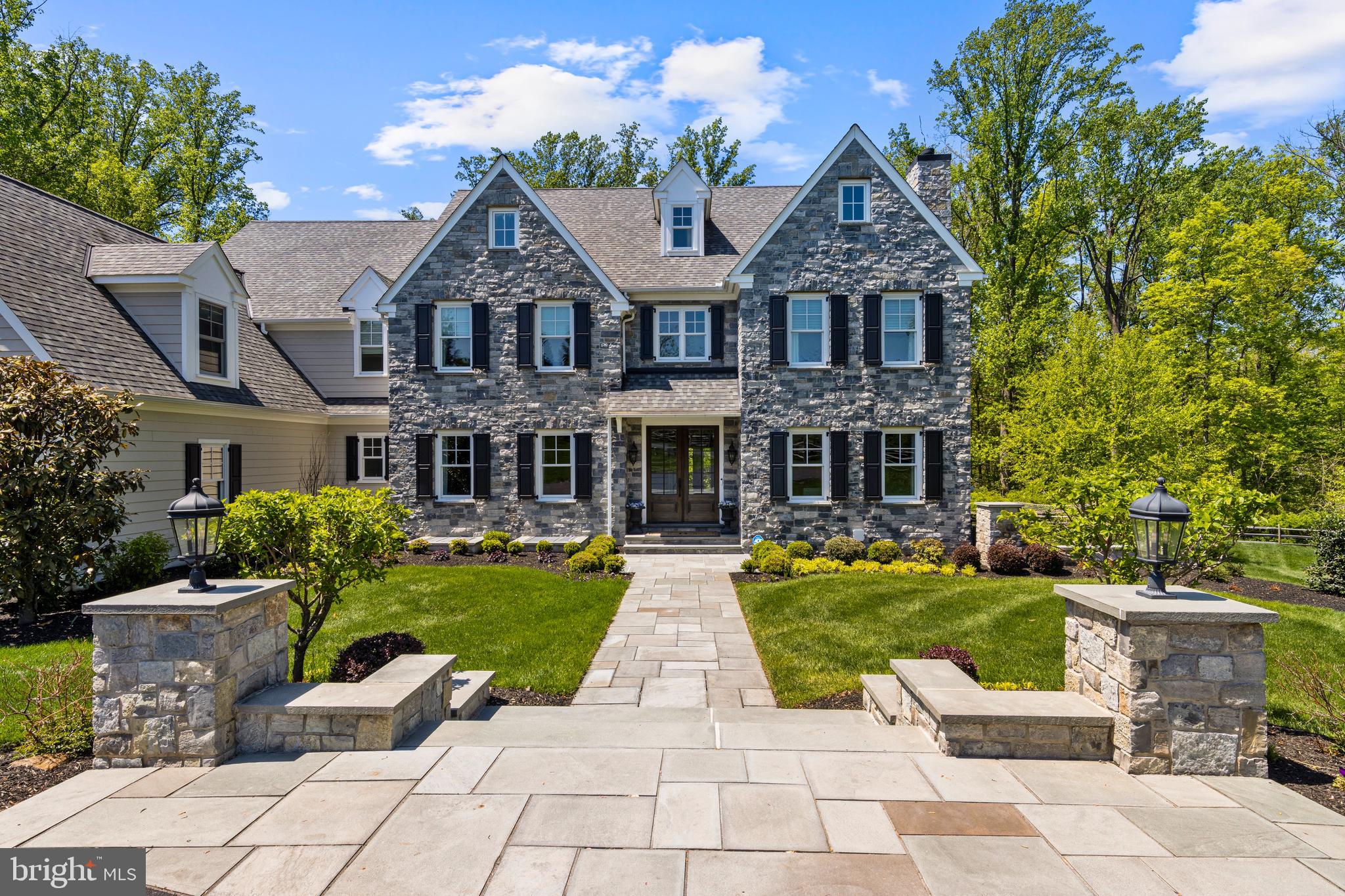RADNOR HUNT - Residential