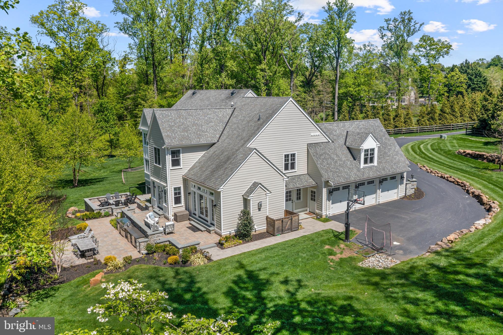 RADNOR HUNT - Residential
