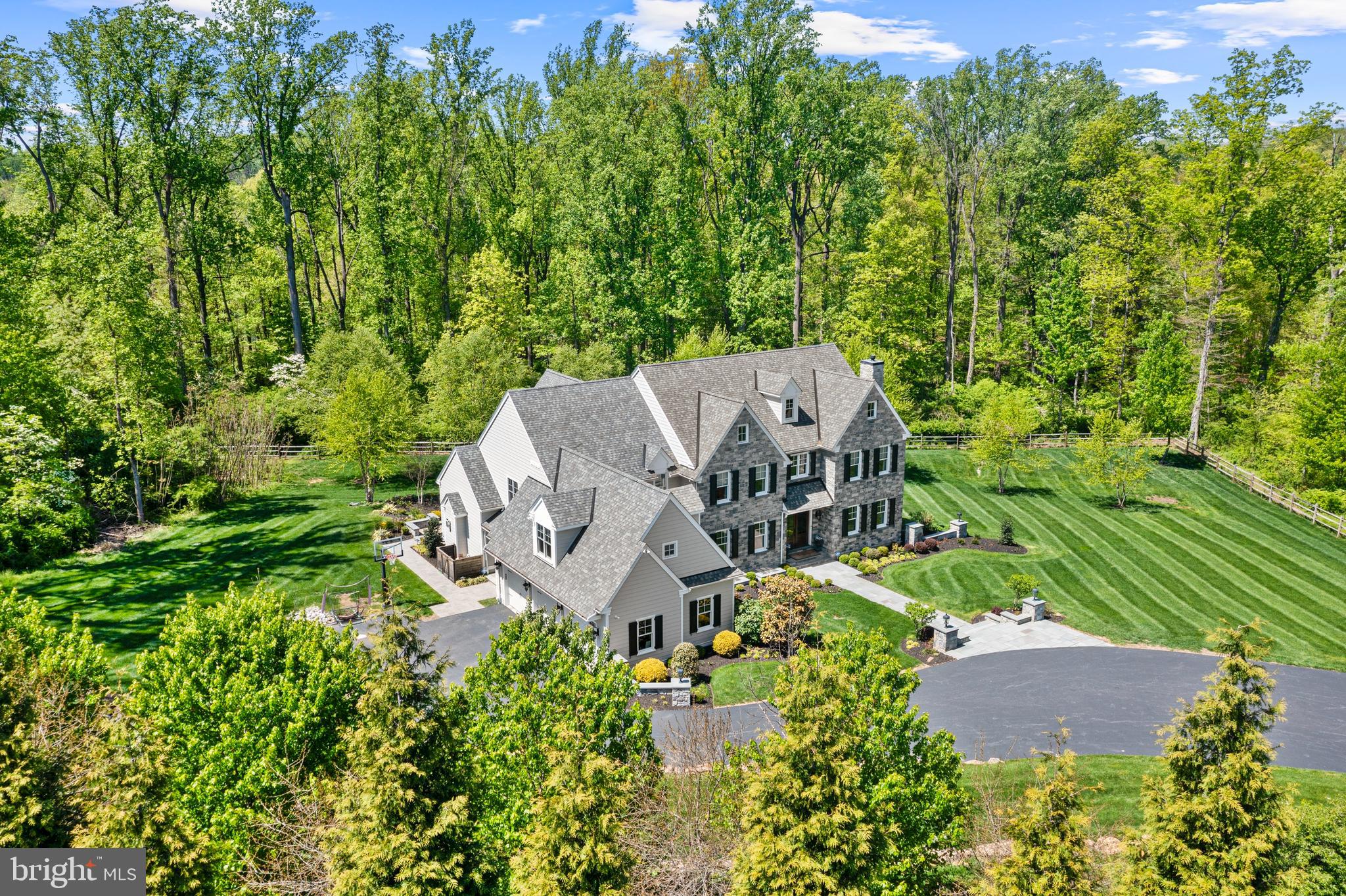 RADNOR HUNT - Residential