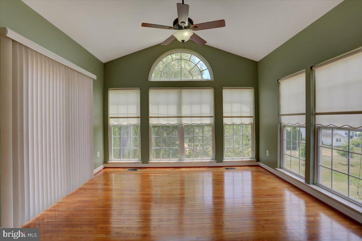 SPRING RUN - Residential