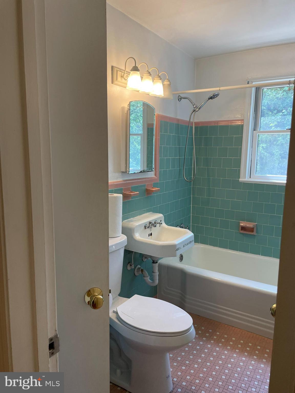 KENT GARDENS - Residential Lease