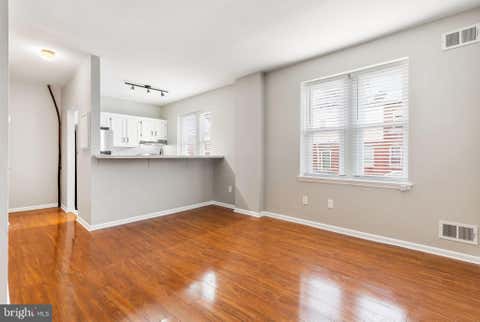 Condo For Rent - 1726 W 8th Street #1<br/> WILMINGTON, DE 19805