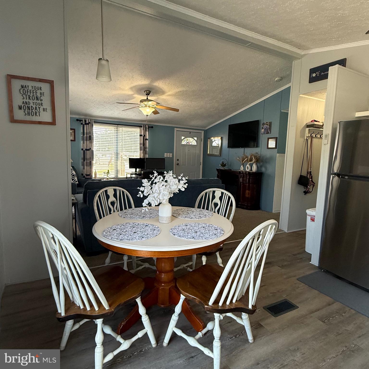 WHITE HOUSE BEACH - Residential