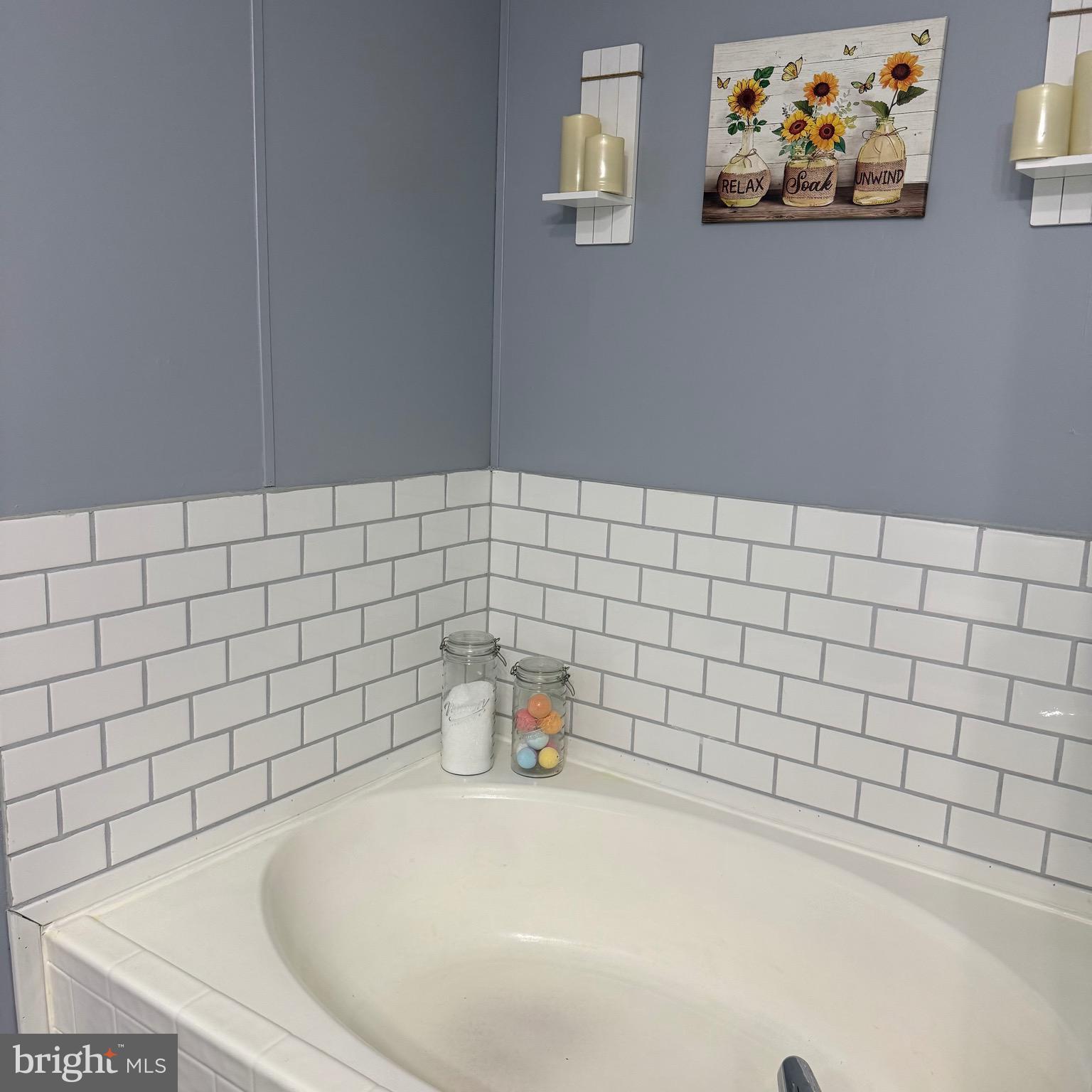 WHITE HOUSE BEACH - Residential