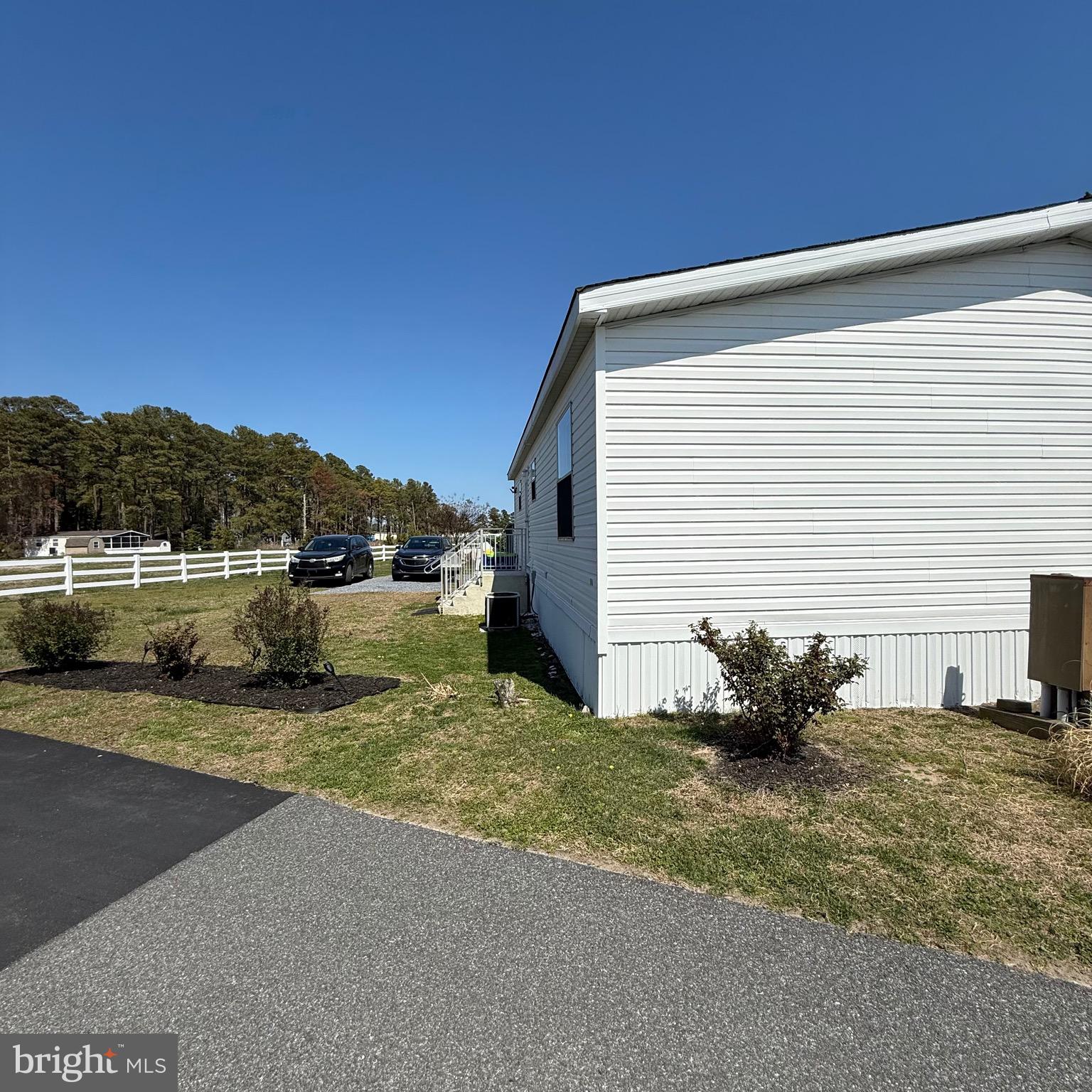 WHITE HOUSE BEACH - Residential