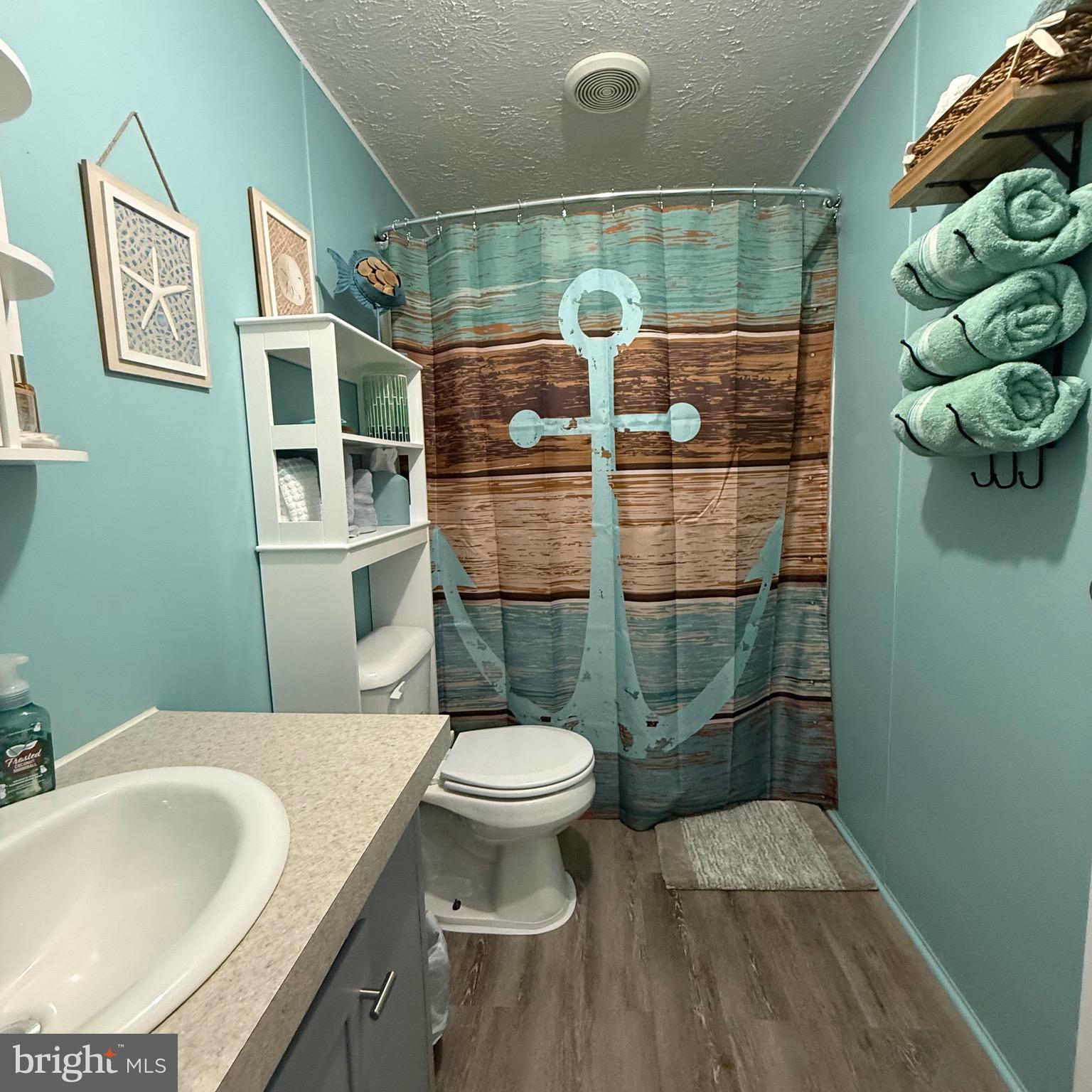 WHITE HOUSE BEACH - Residential