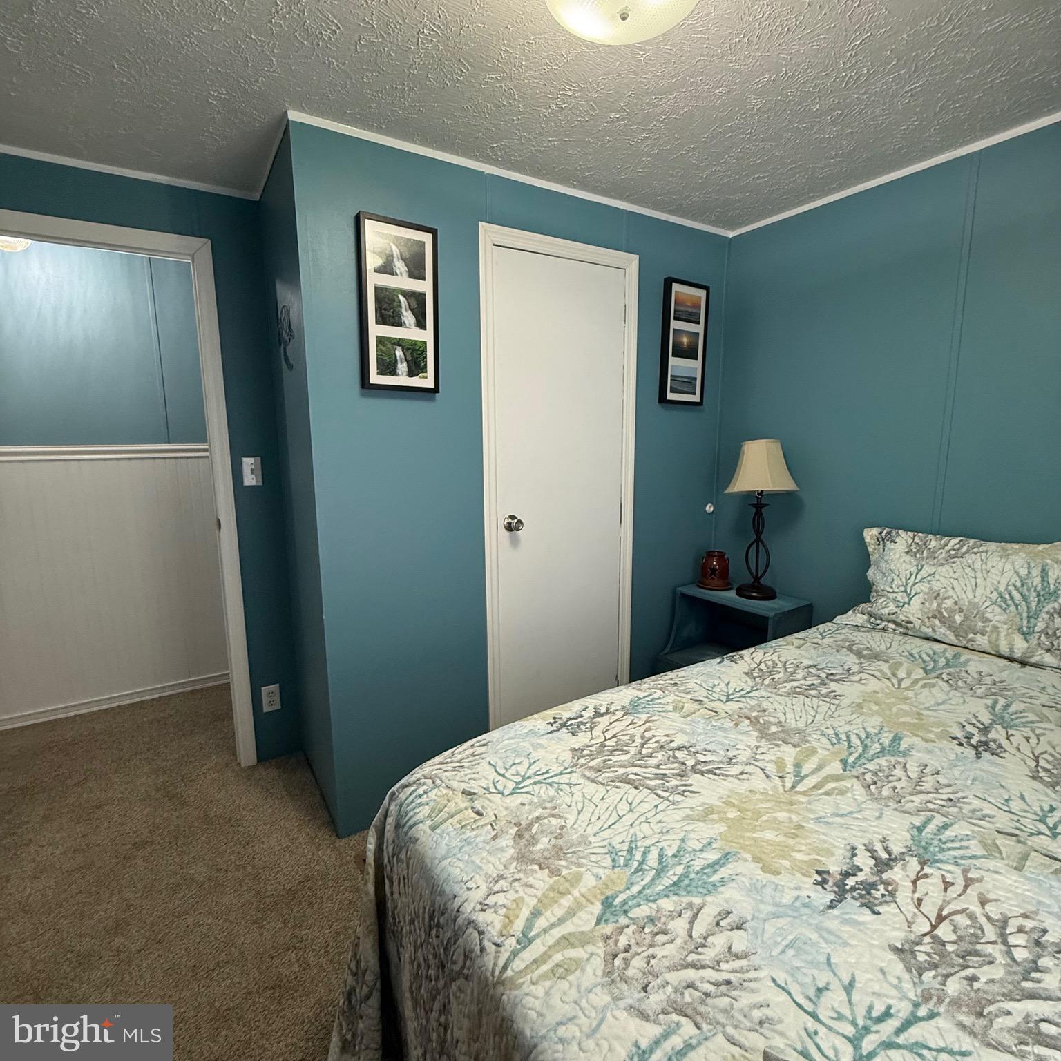 WHITE HOUSE BEACH - Residential