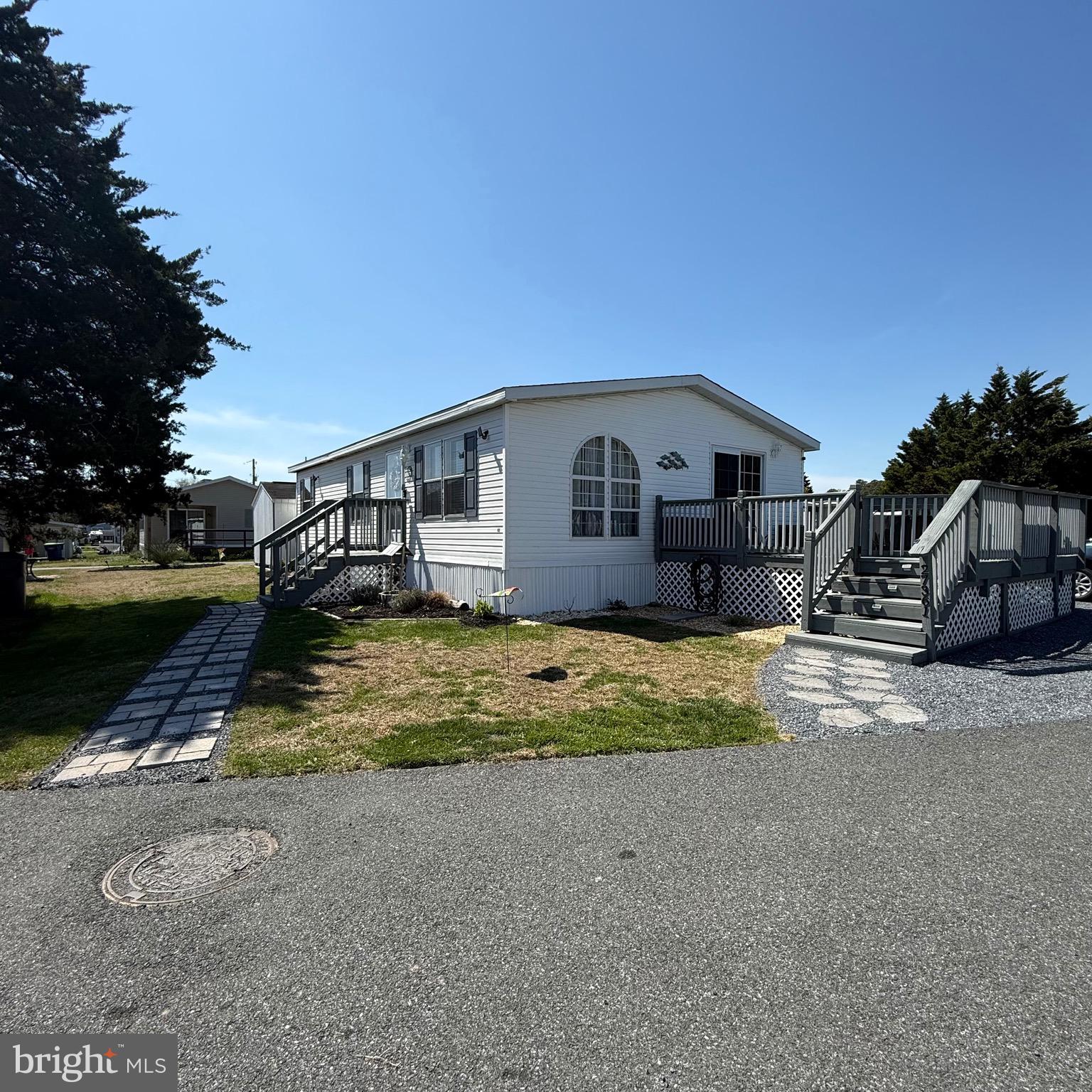WHITE HOUSE BEACH - Residential