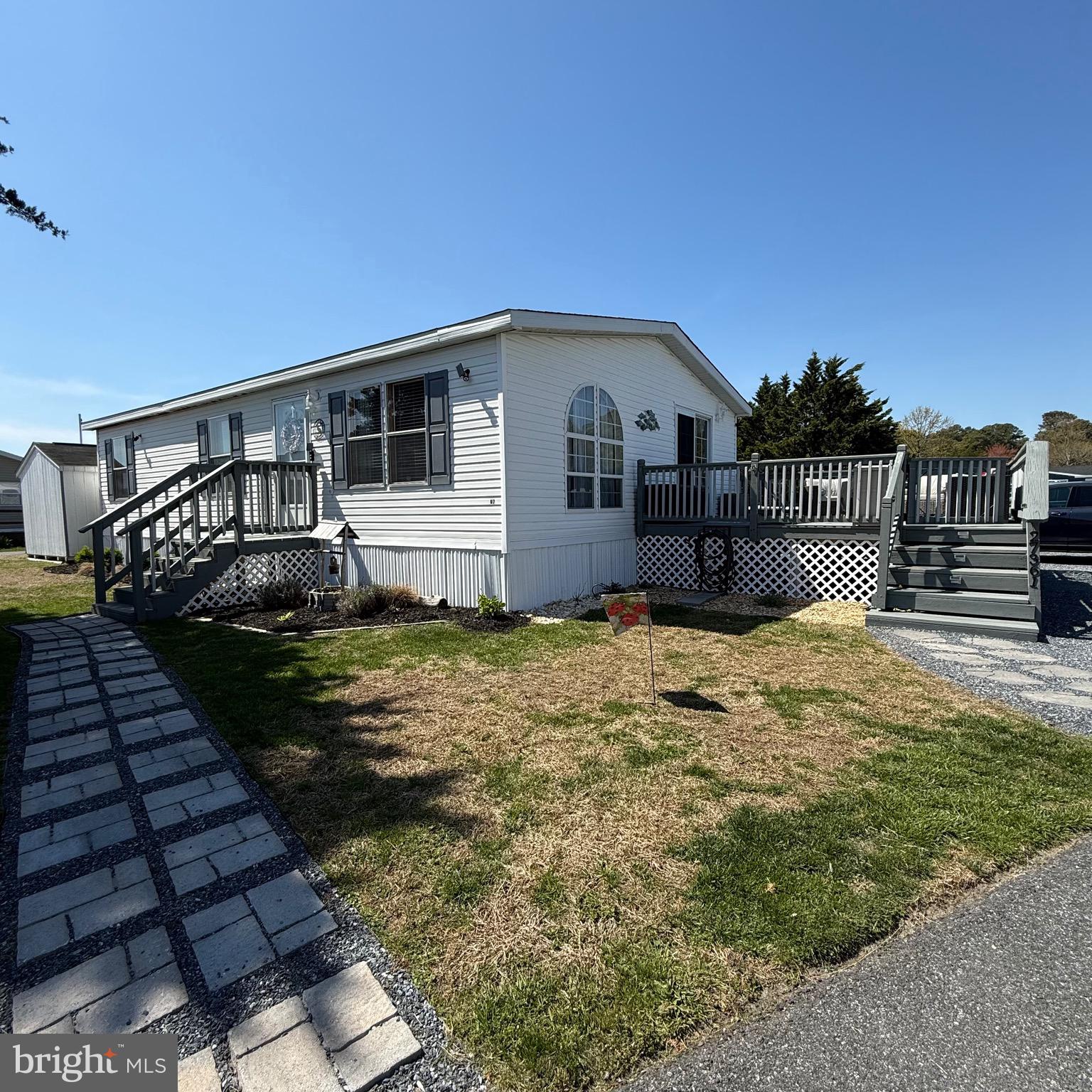 WHITE HOUSE BEACH - Residential