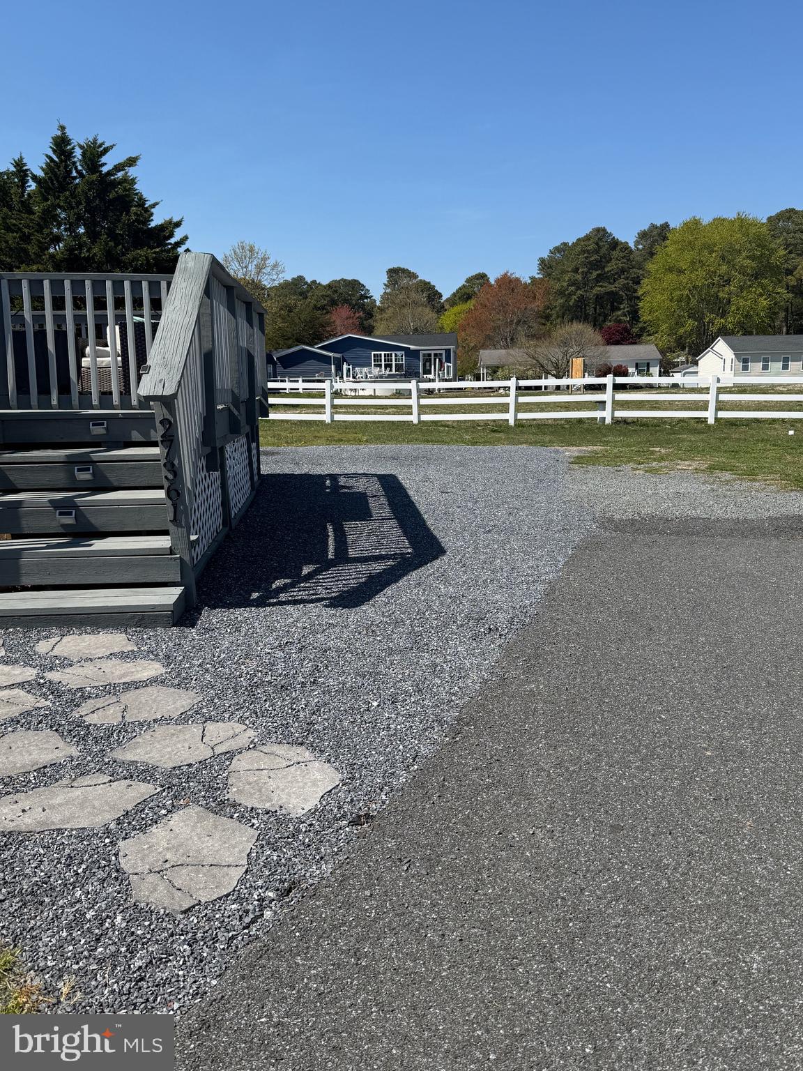 WHITE HOUSE BEACH - Residential