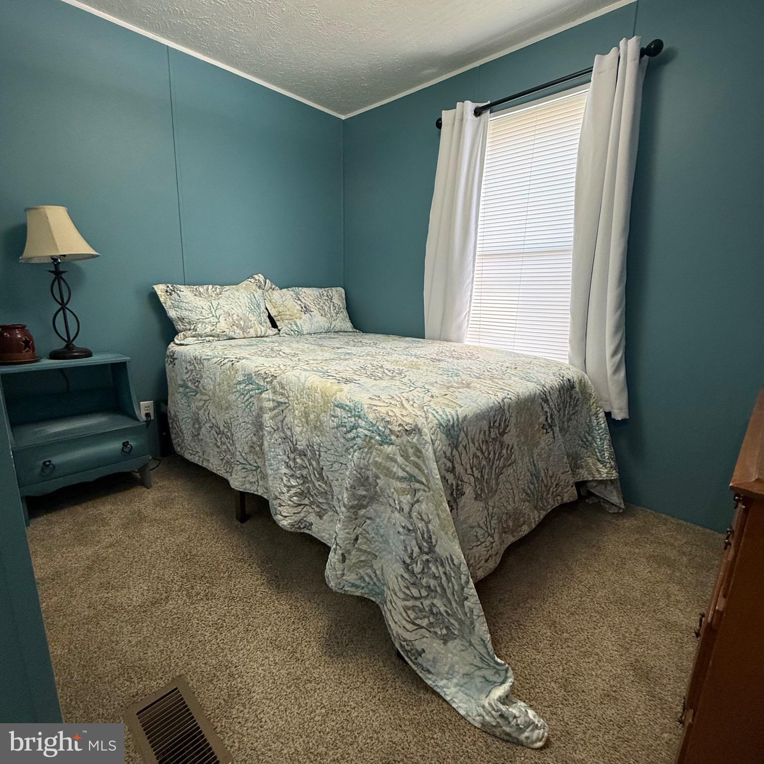 WHITE HOUSE BEACH - Residential