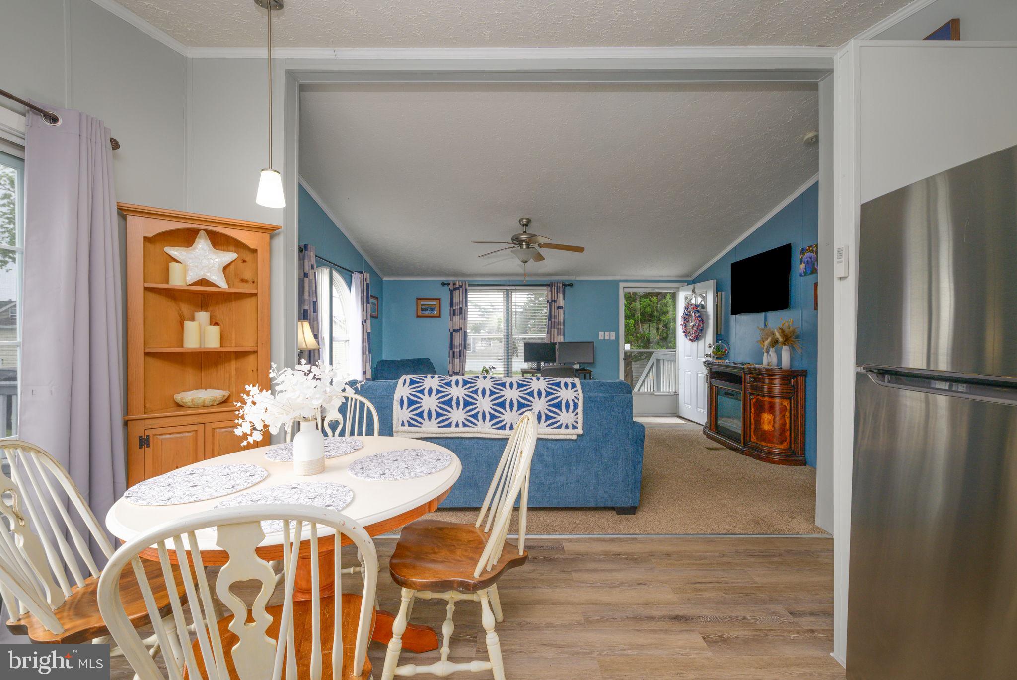 WHITE HOUSE BEACH - Residential