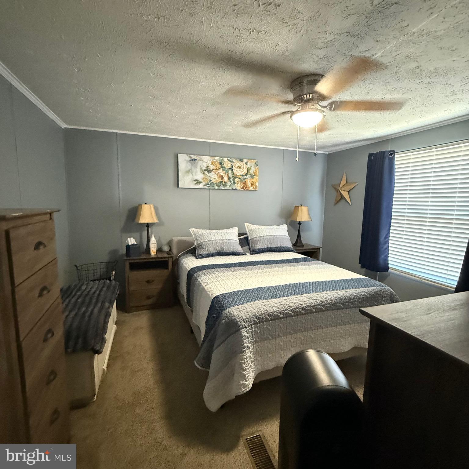 WHITE HOUSE BEACH - Residential