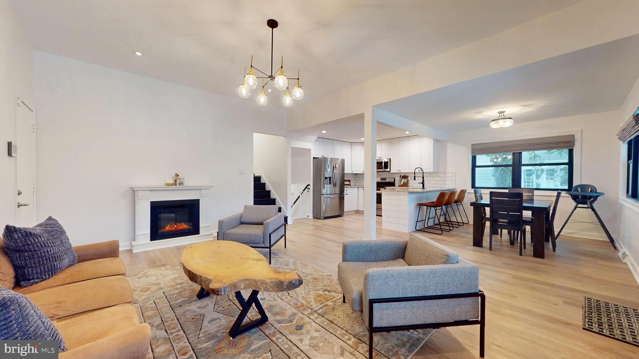 111 E CHELTENHAM BOULEVARD