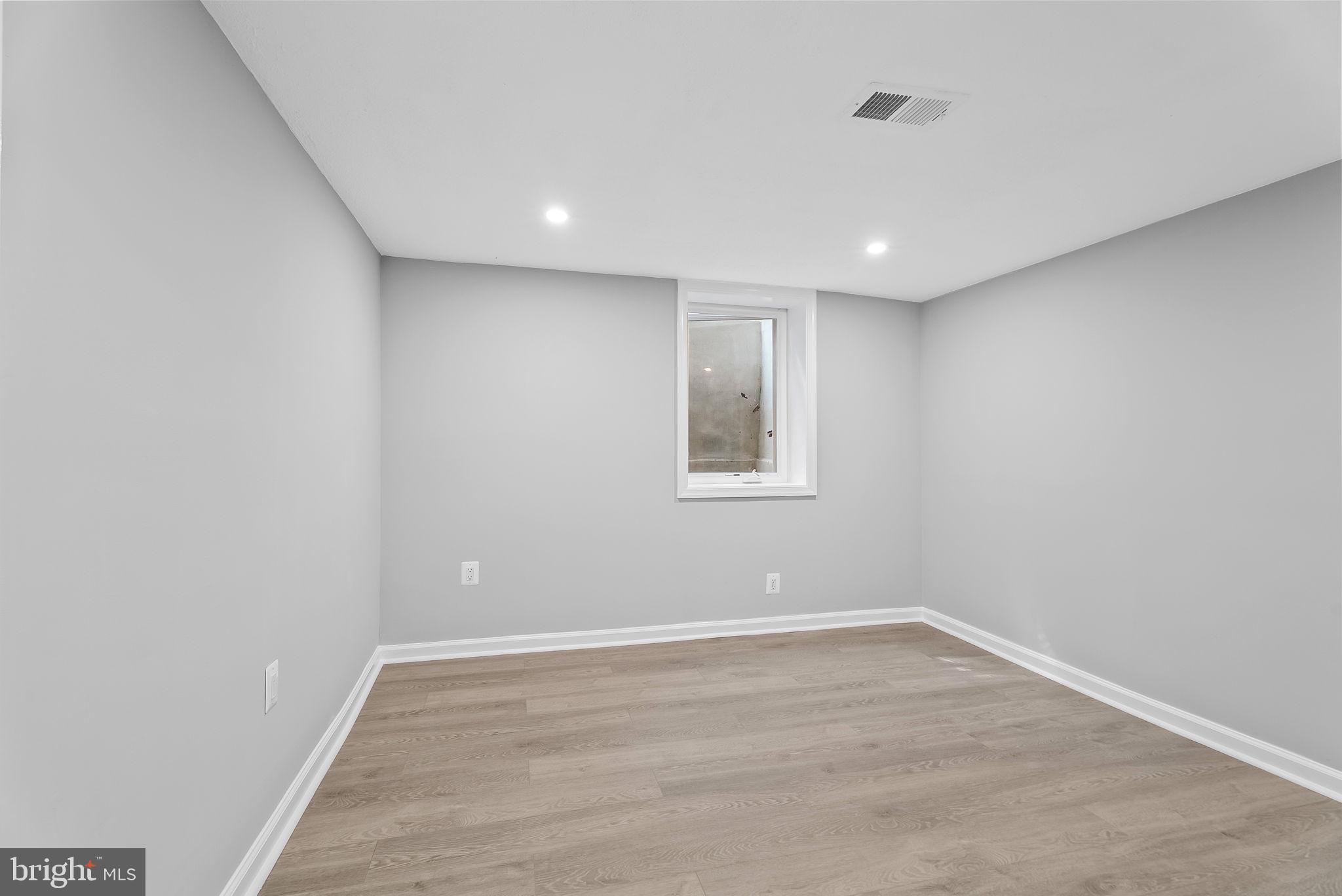 BROOK HILLS ESTATE - Residential