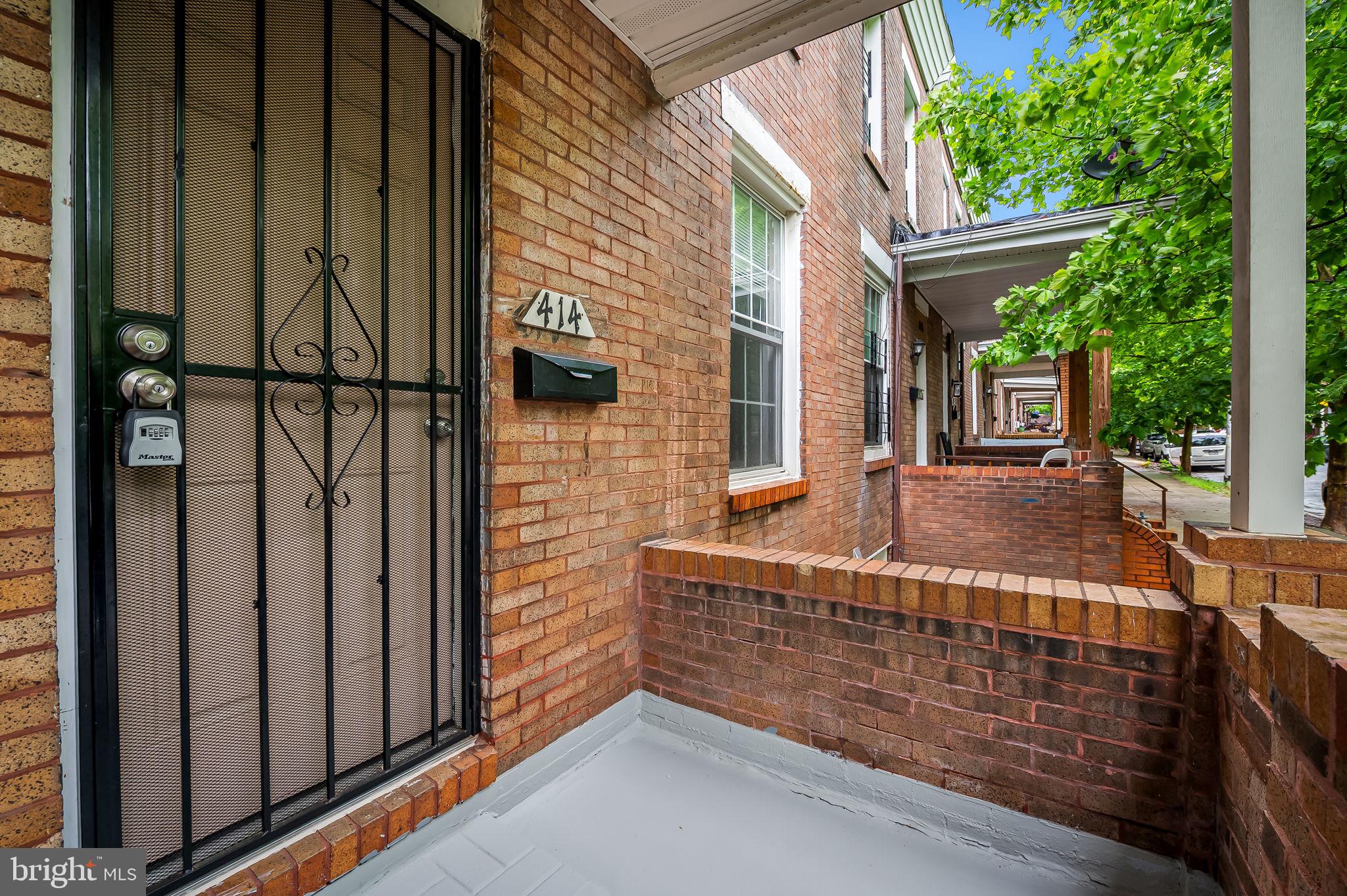 ELWOOD PARK - Residential