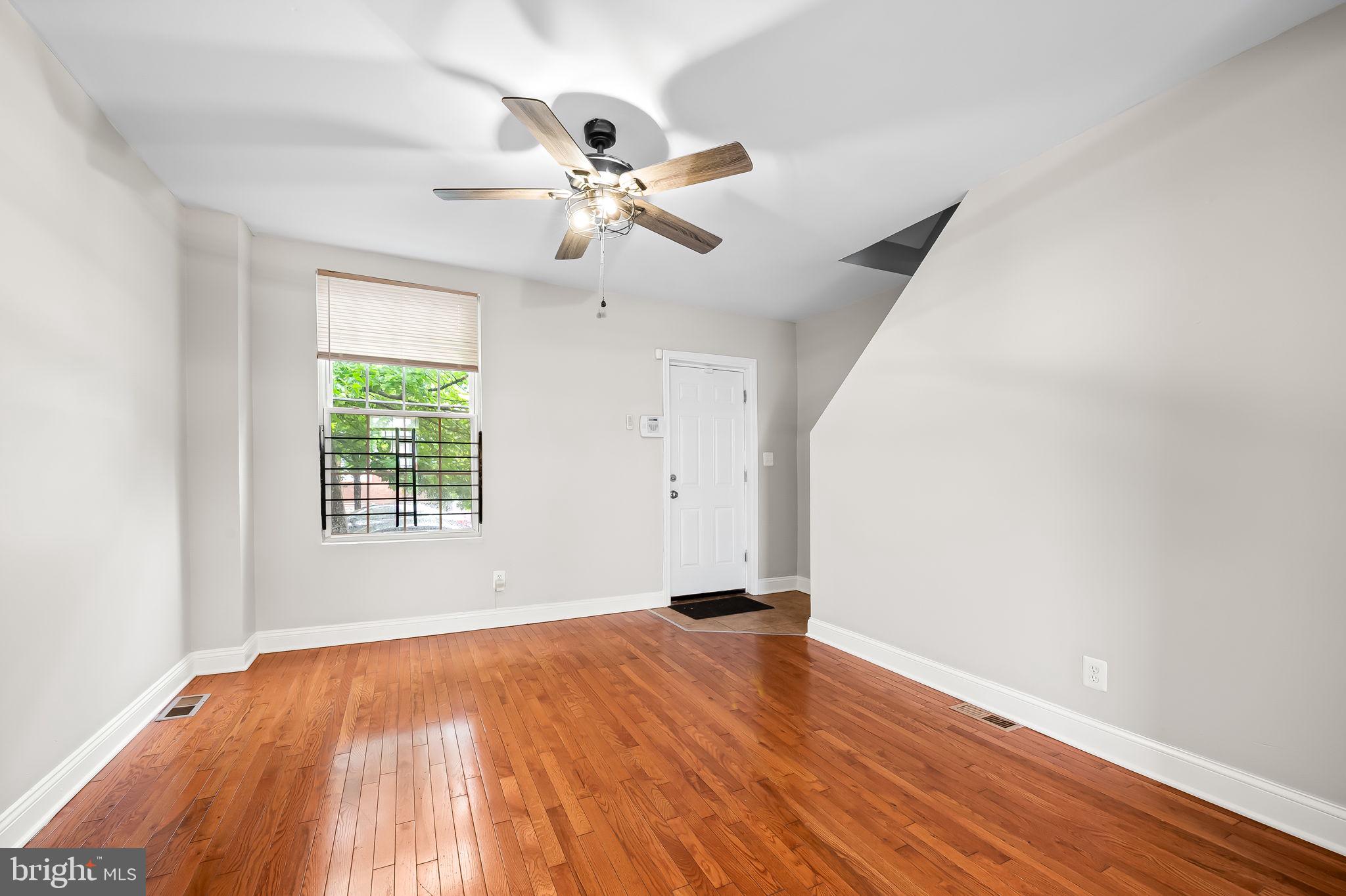 ELWOOD PARK - Residential