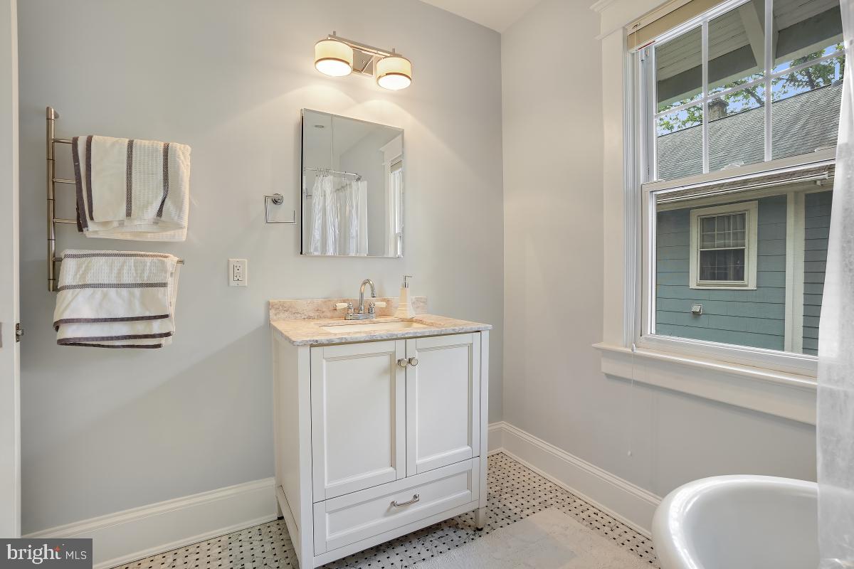 TAKOMA PARK - Residential