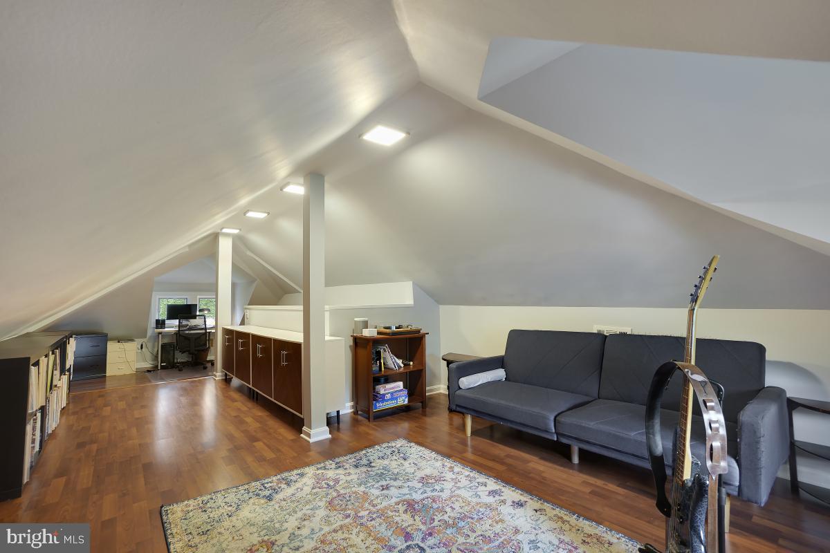 TAKOMA PARK - Residential