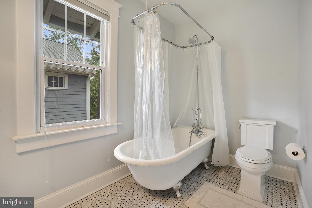 TAKOMA PARK - Residential