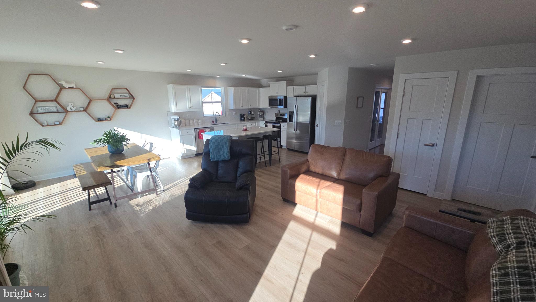 SOUTH BROOK - Residential