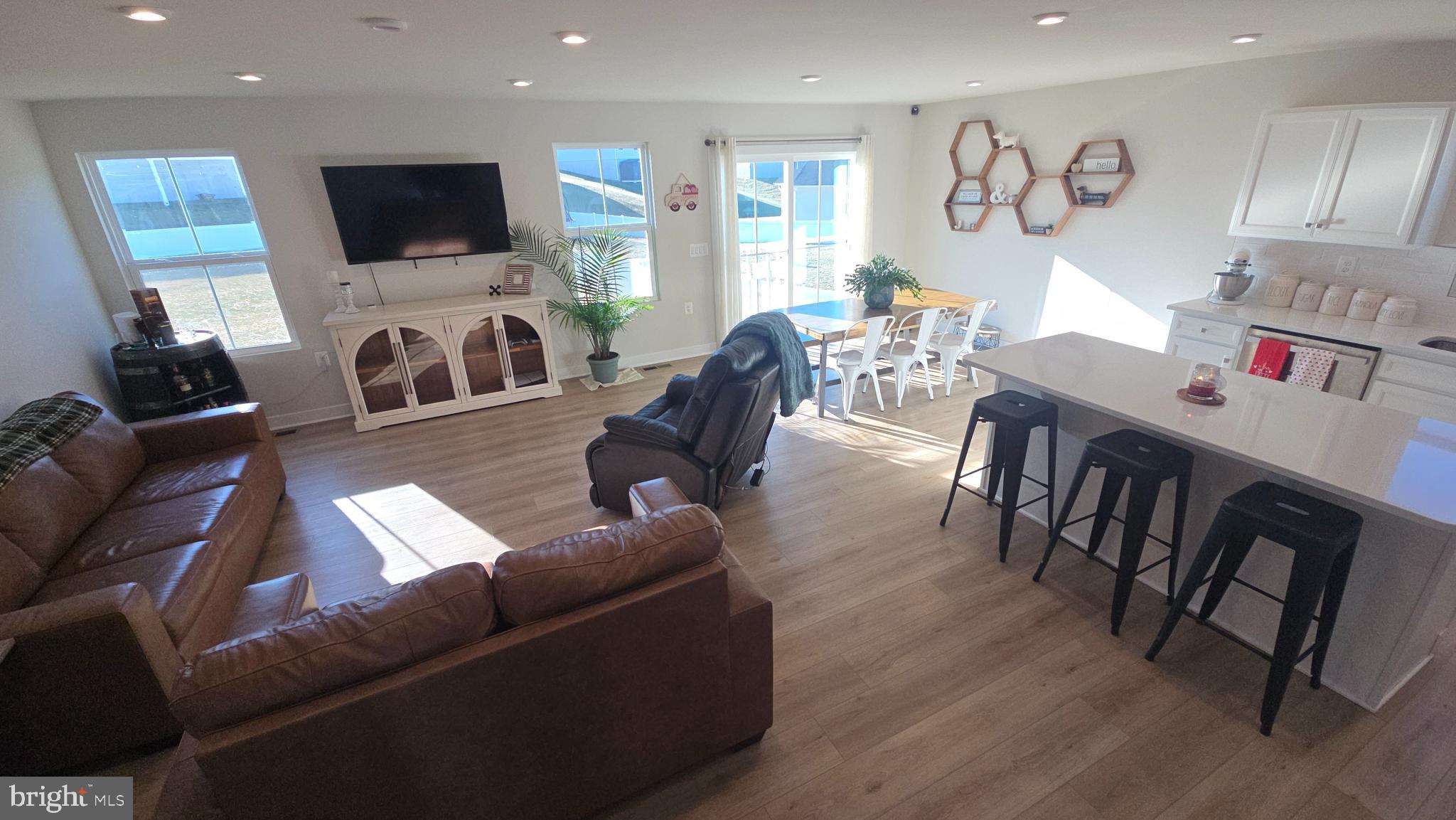 SOUTH BROOK - Residential