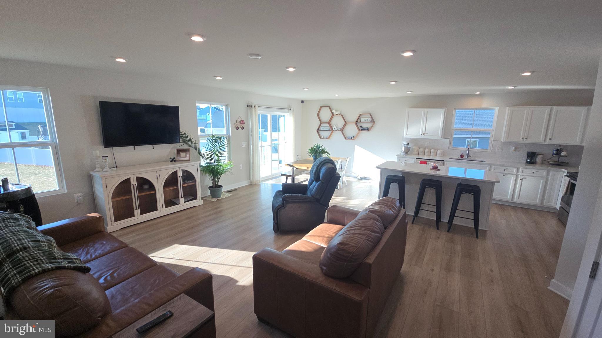 SOUTH BROOK - Residential