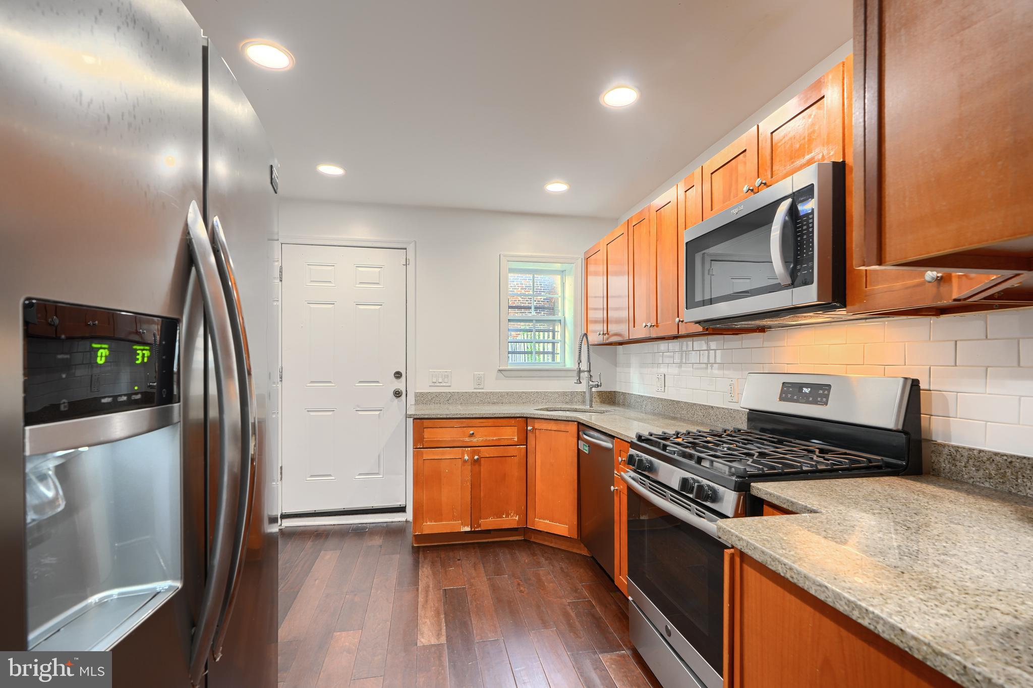 WASHINGTON VILLAGE - Residential
