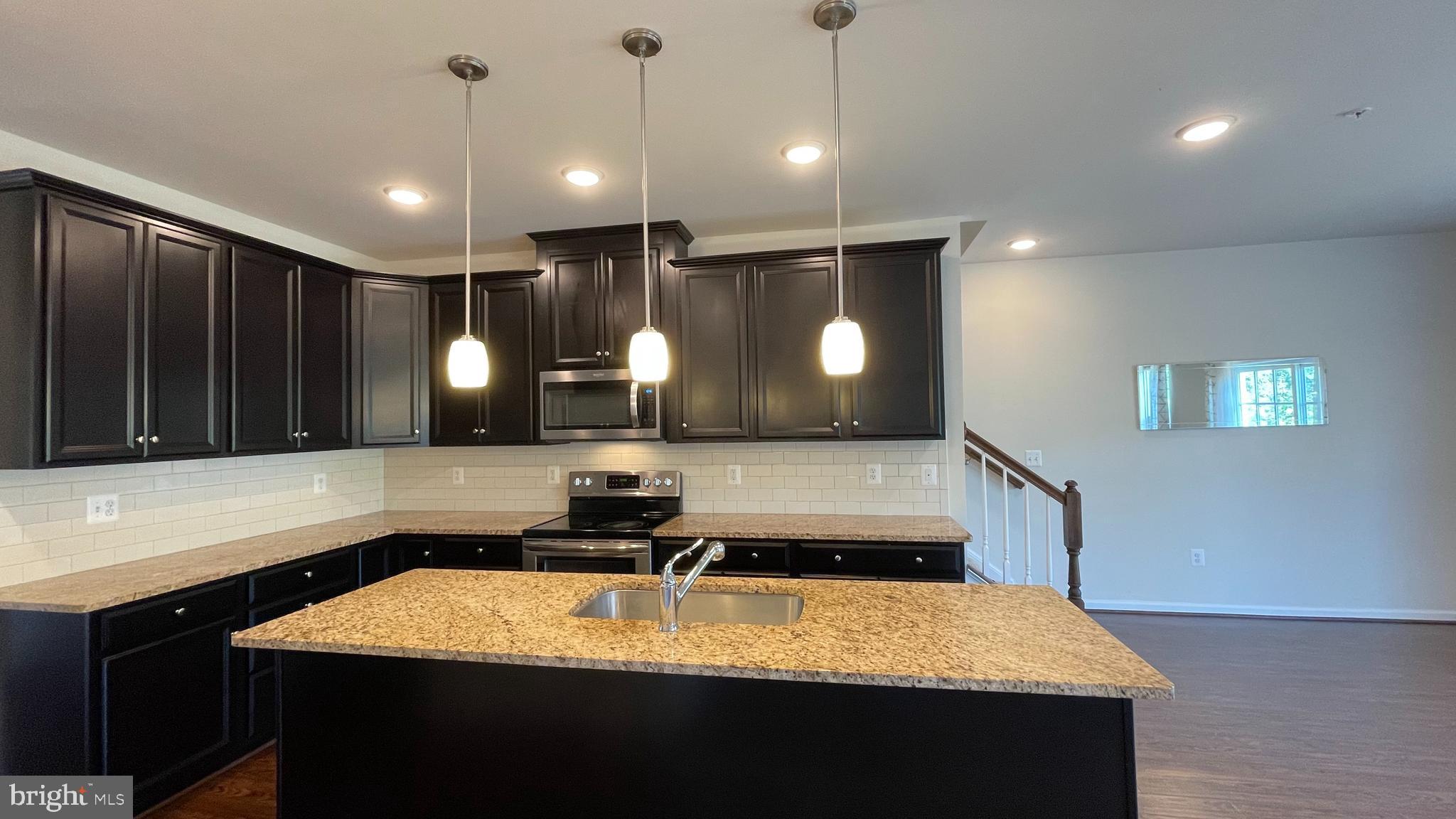 13931 HOLLOW WIND WAY 201