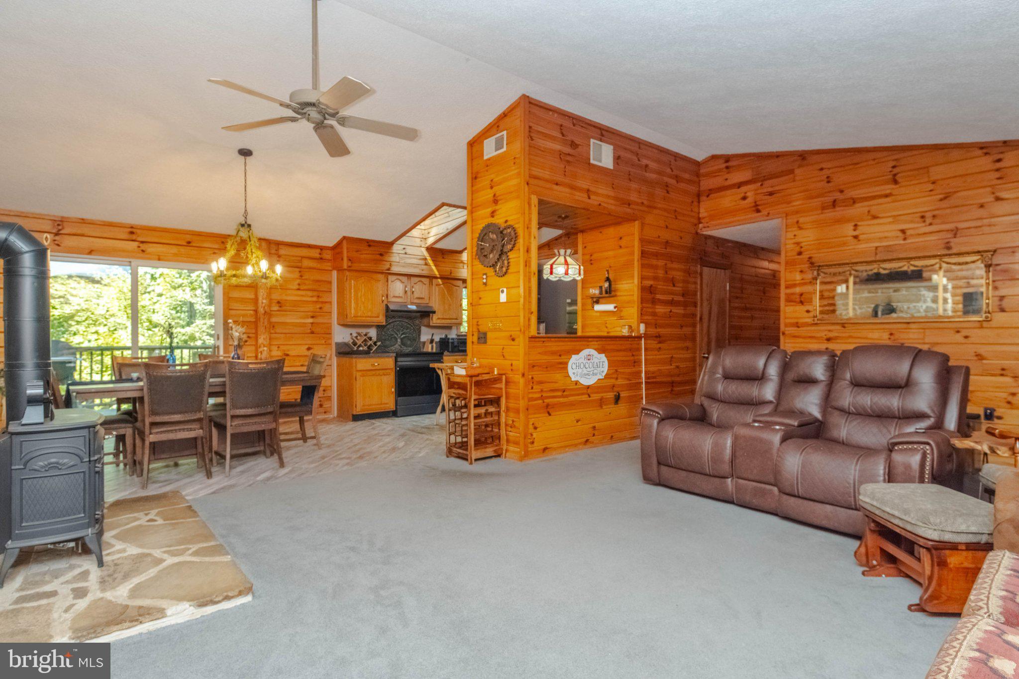 2436 LINDA LANE
