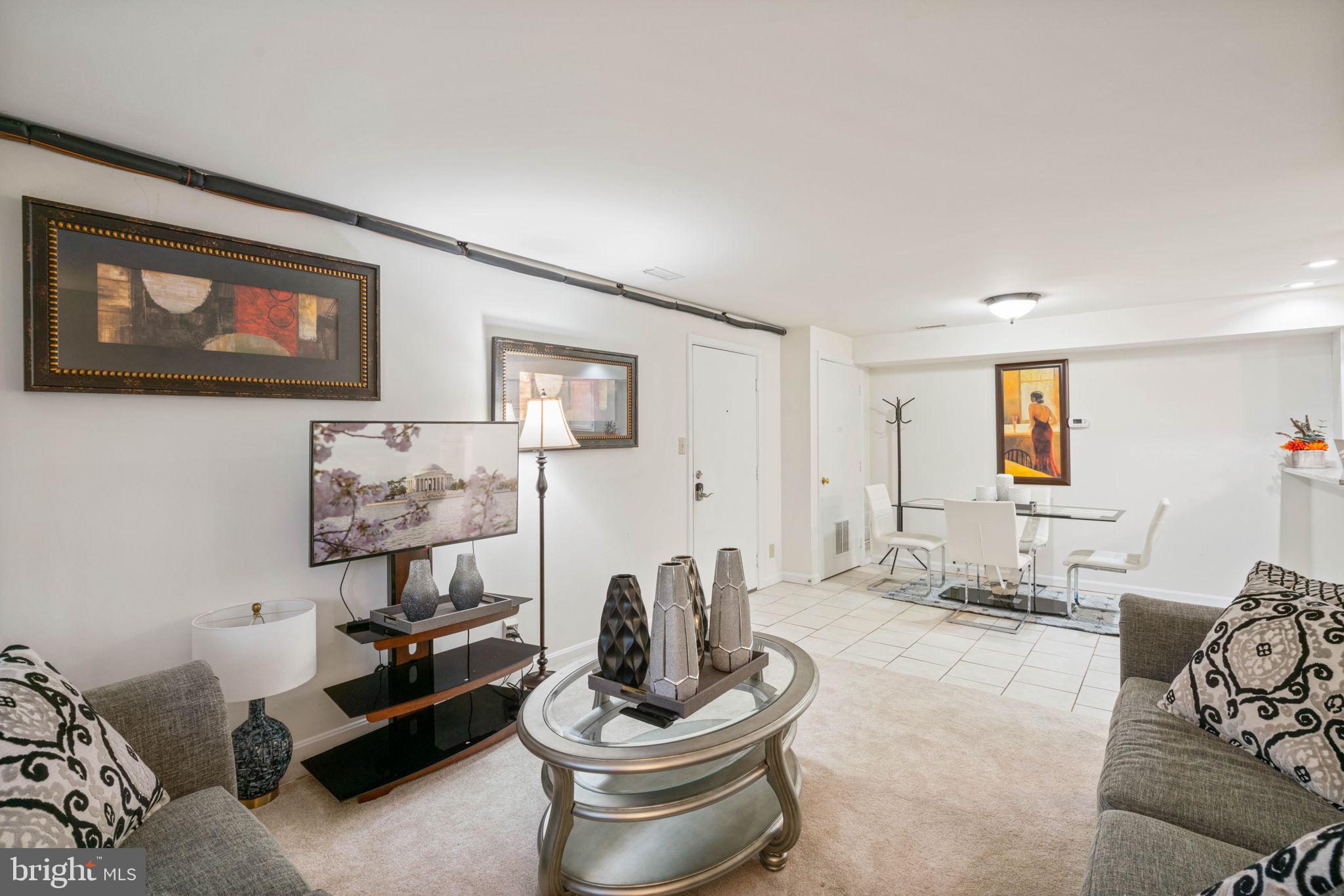 STAFFORD MEADOWS - Residential