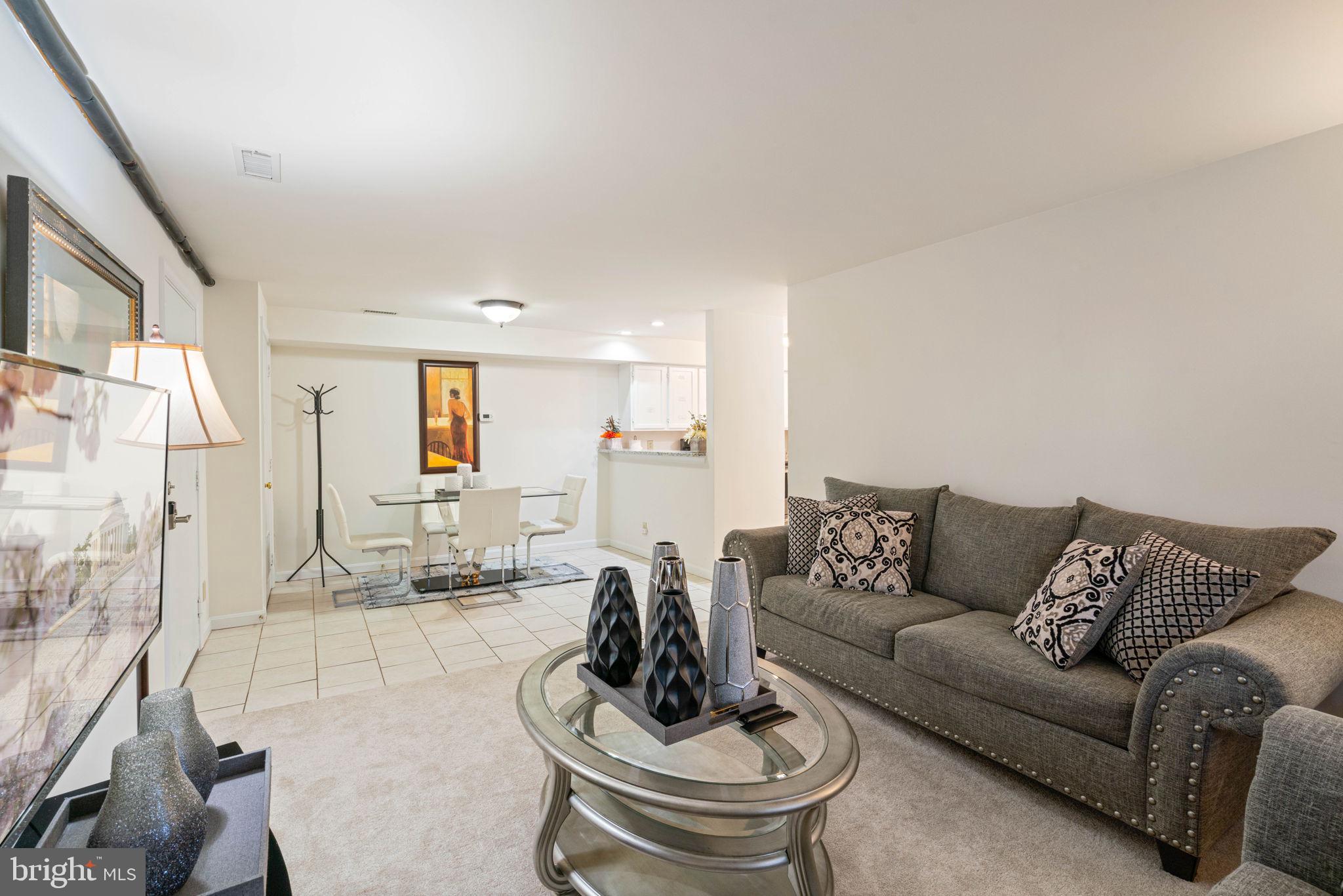 STAFFORD MEADOWS - Residential