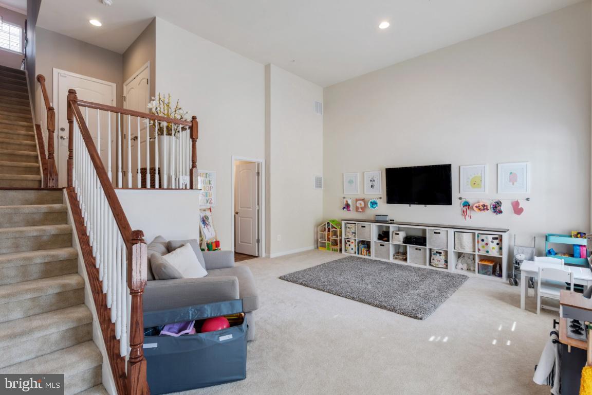 POINTE AT ARUNDEL PRESERVES - Residential