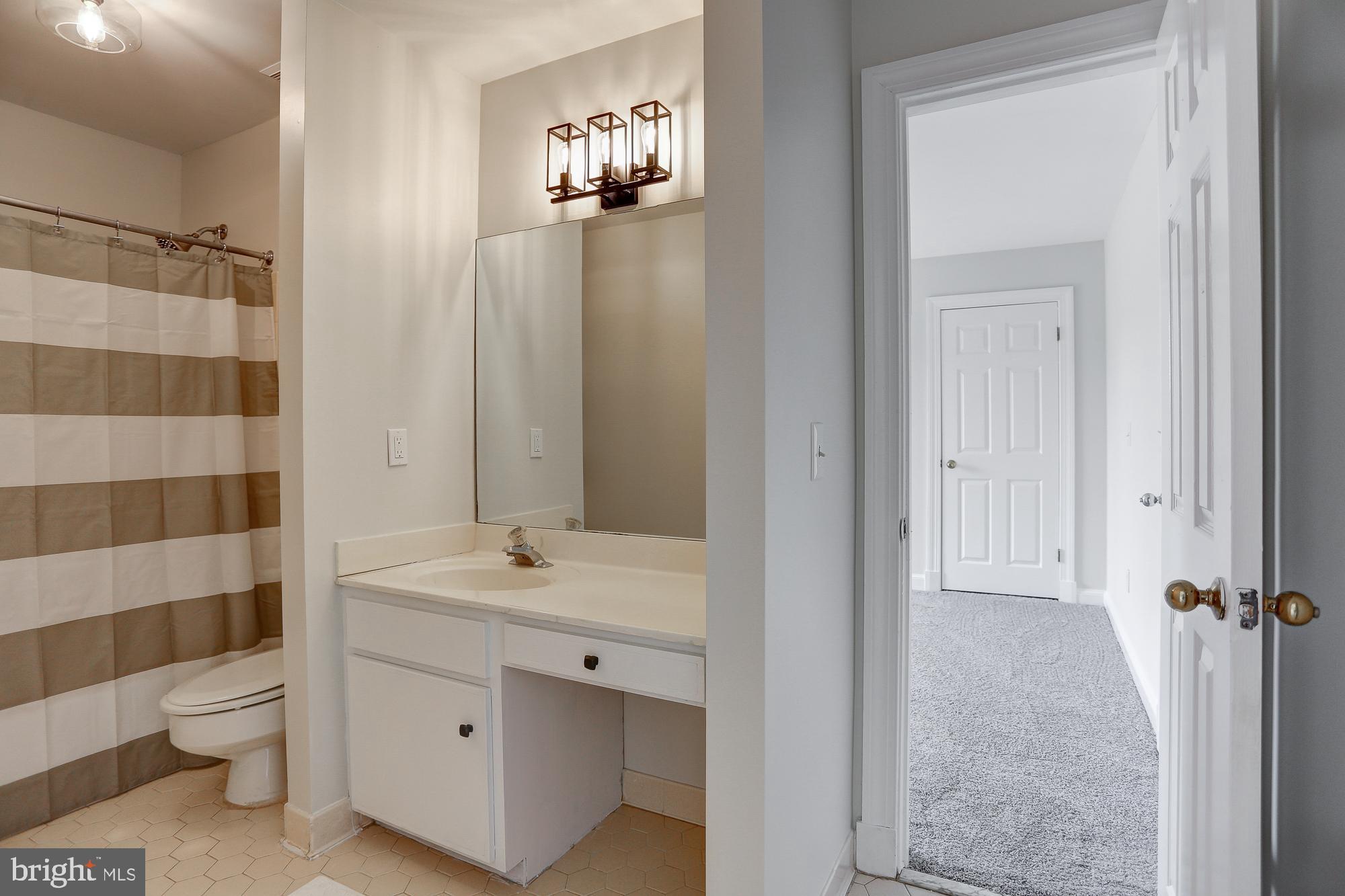 RIVERS EDGE - Residential