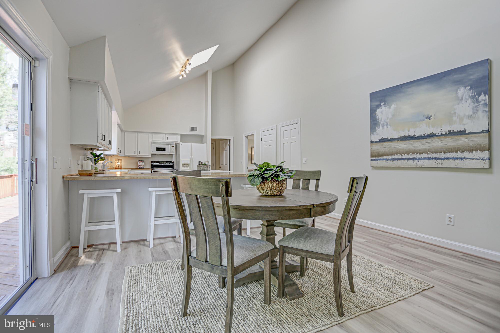 RIVERS EDGE - Residential