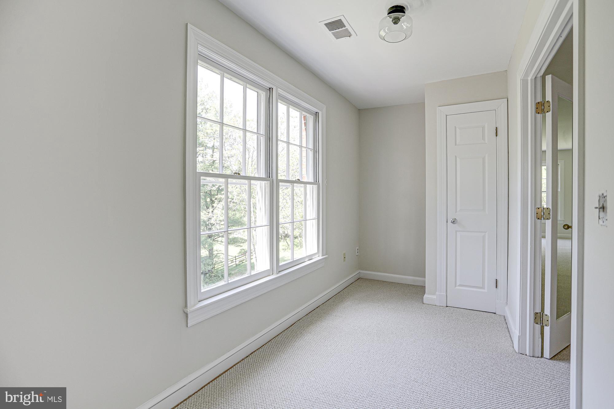 RIVERS EDGE - Residential