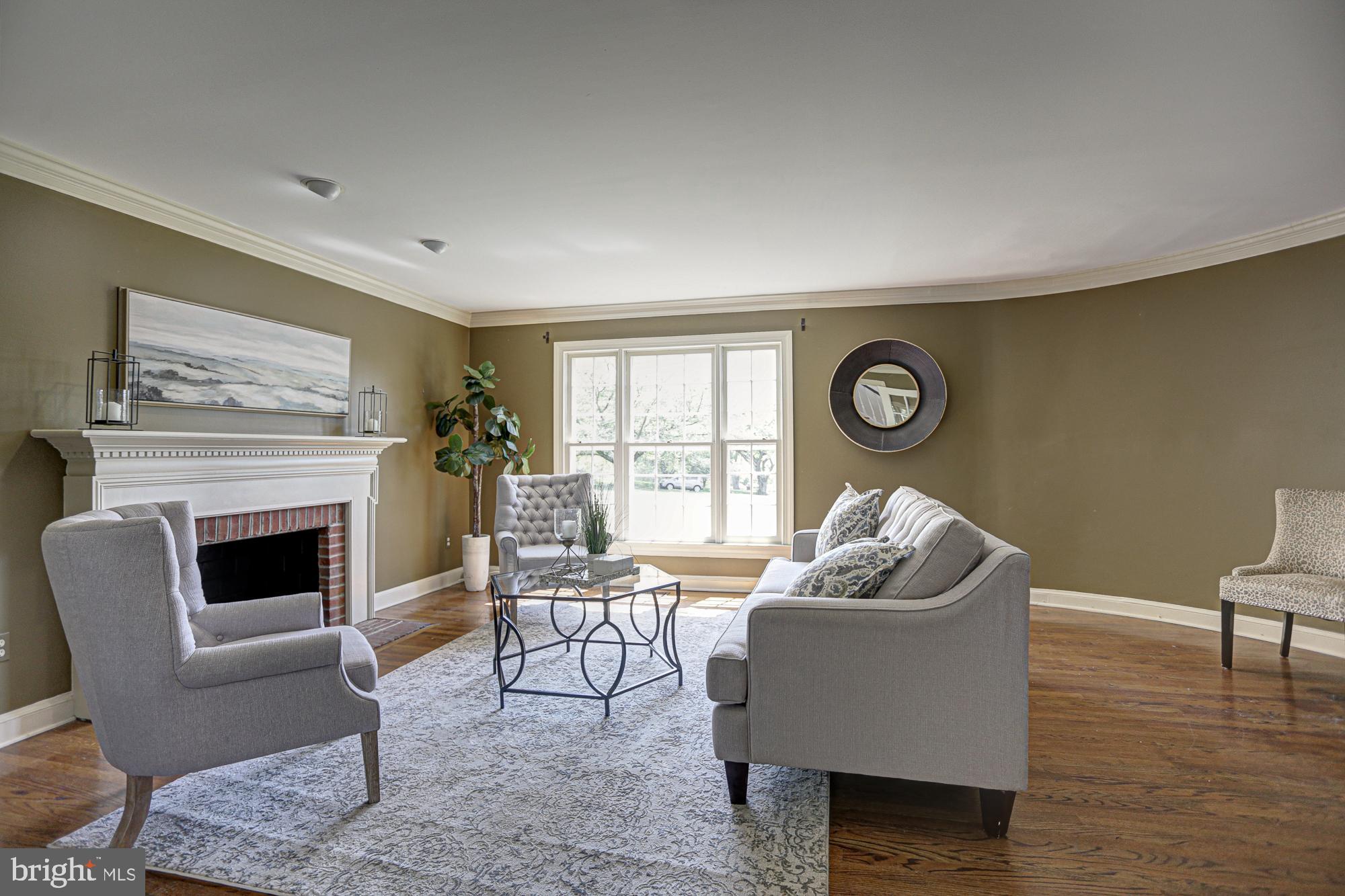 RIVERS EDGE - Residential