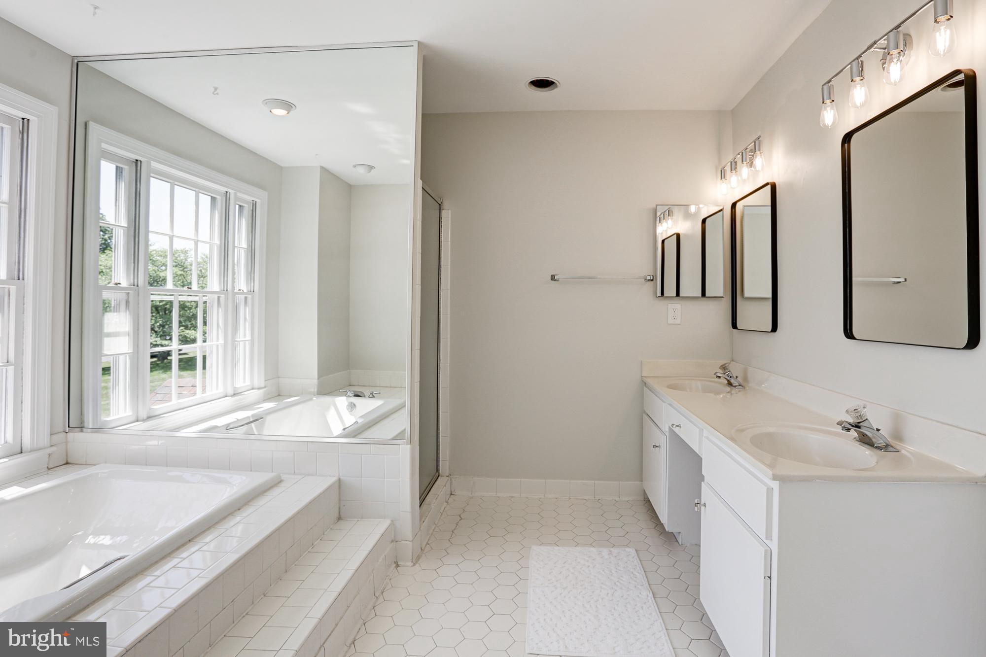 RIVERS EDGE - Residential