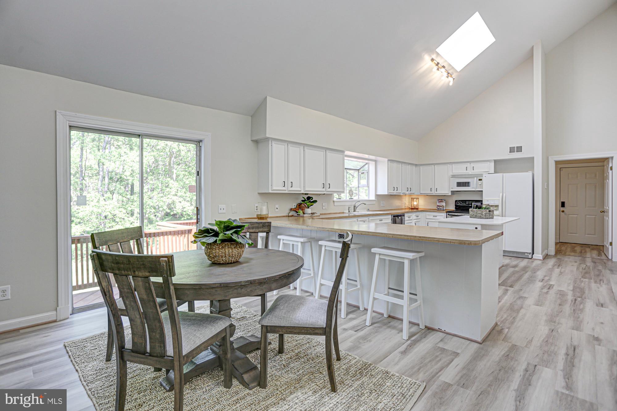 RIVERS EDGE - Residential