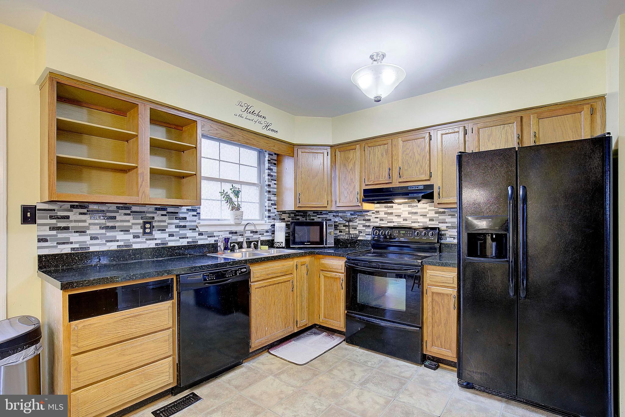 WHITE SANDS - Residential