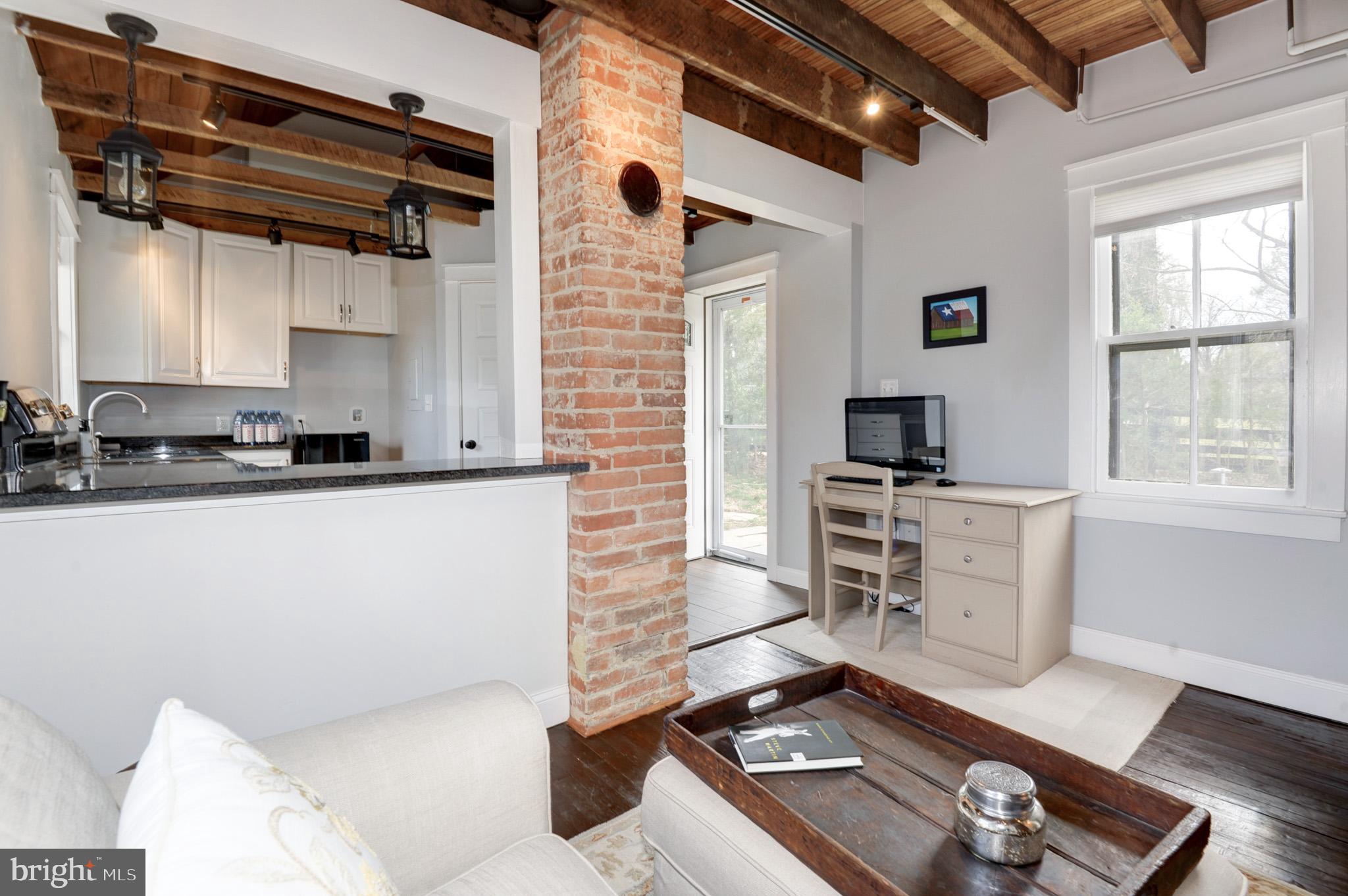 PAEONIAN SPRINGS - Residential