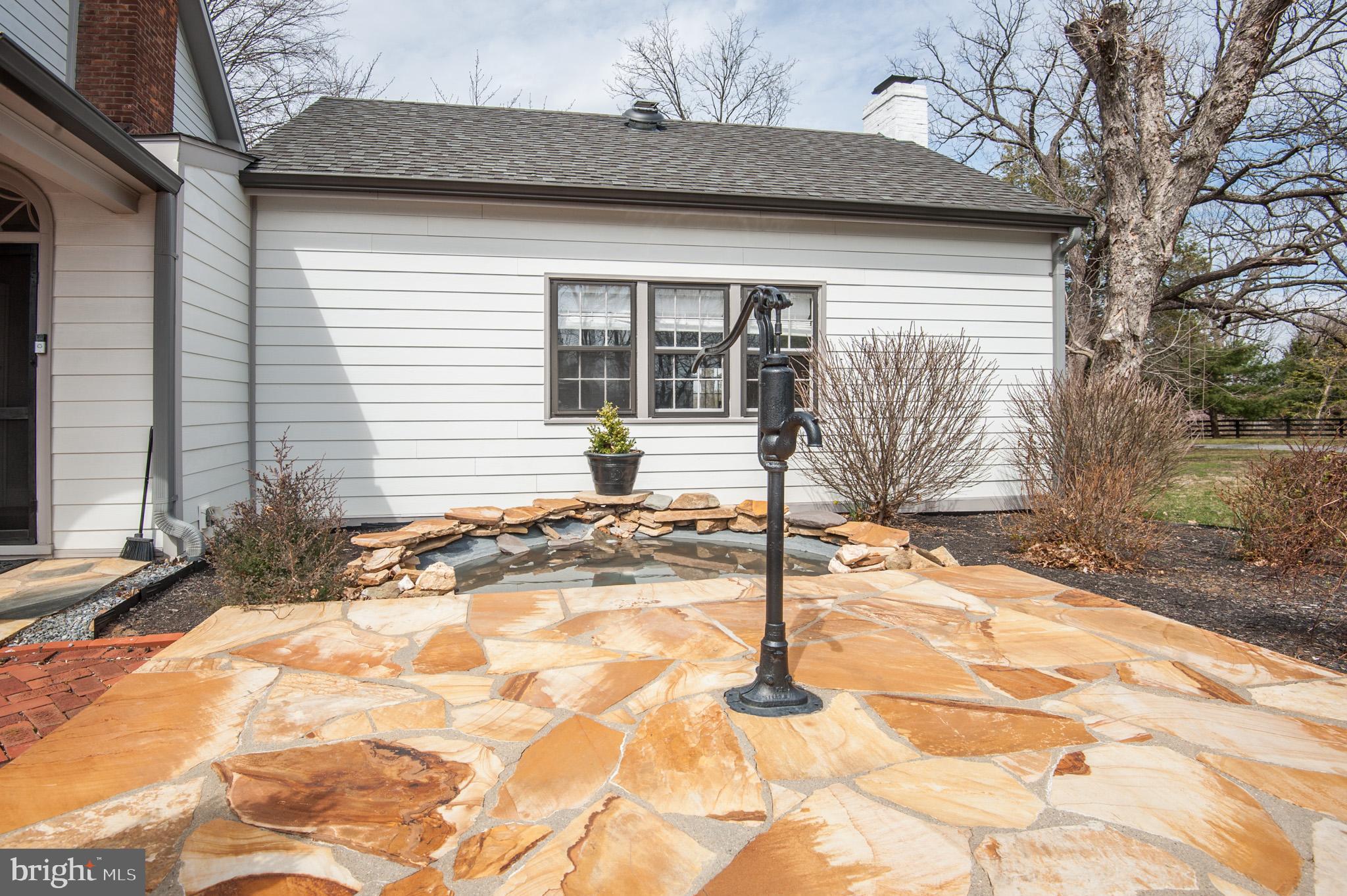 PAEONIAN SPRINGS - Residential