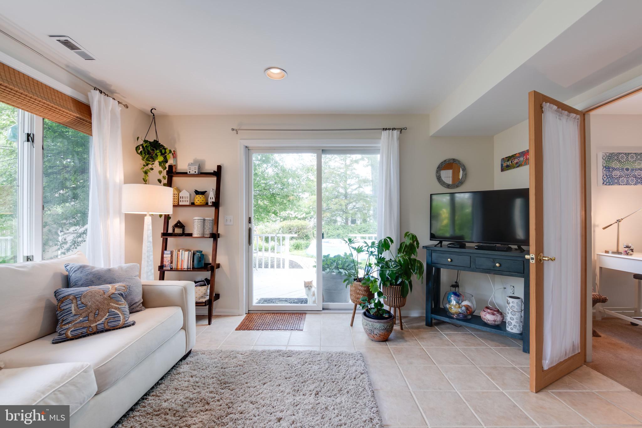 IDLEWILDE ACRES - Residential