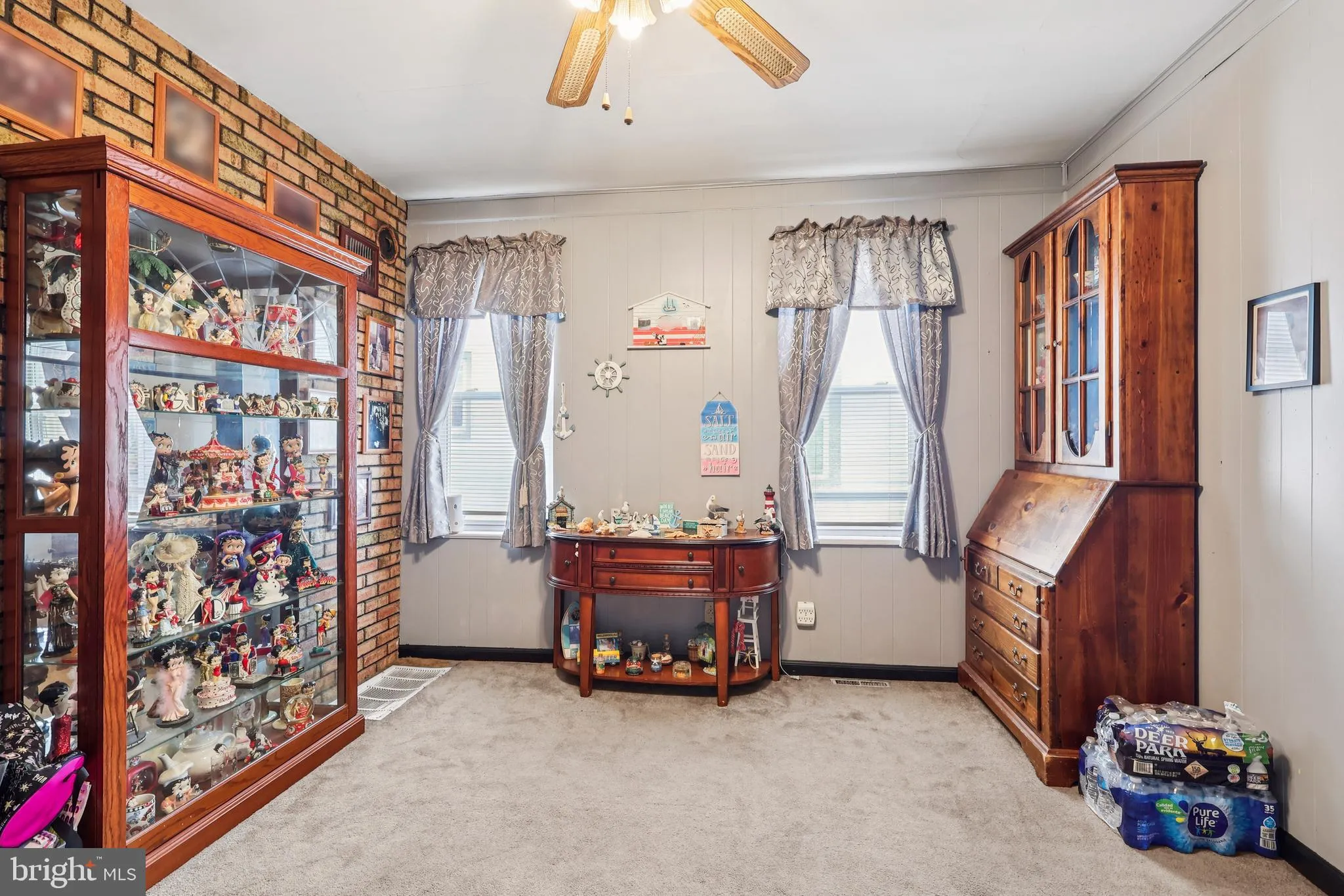 Riverside, New Jersey 08075, United States, 3 Bedrooms Bedrooms, ,1 BathroomBathrooms,Residential,Active,162136