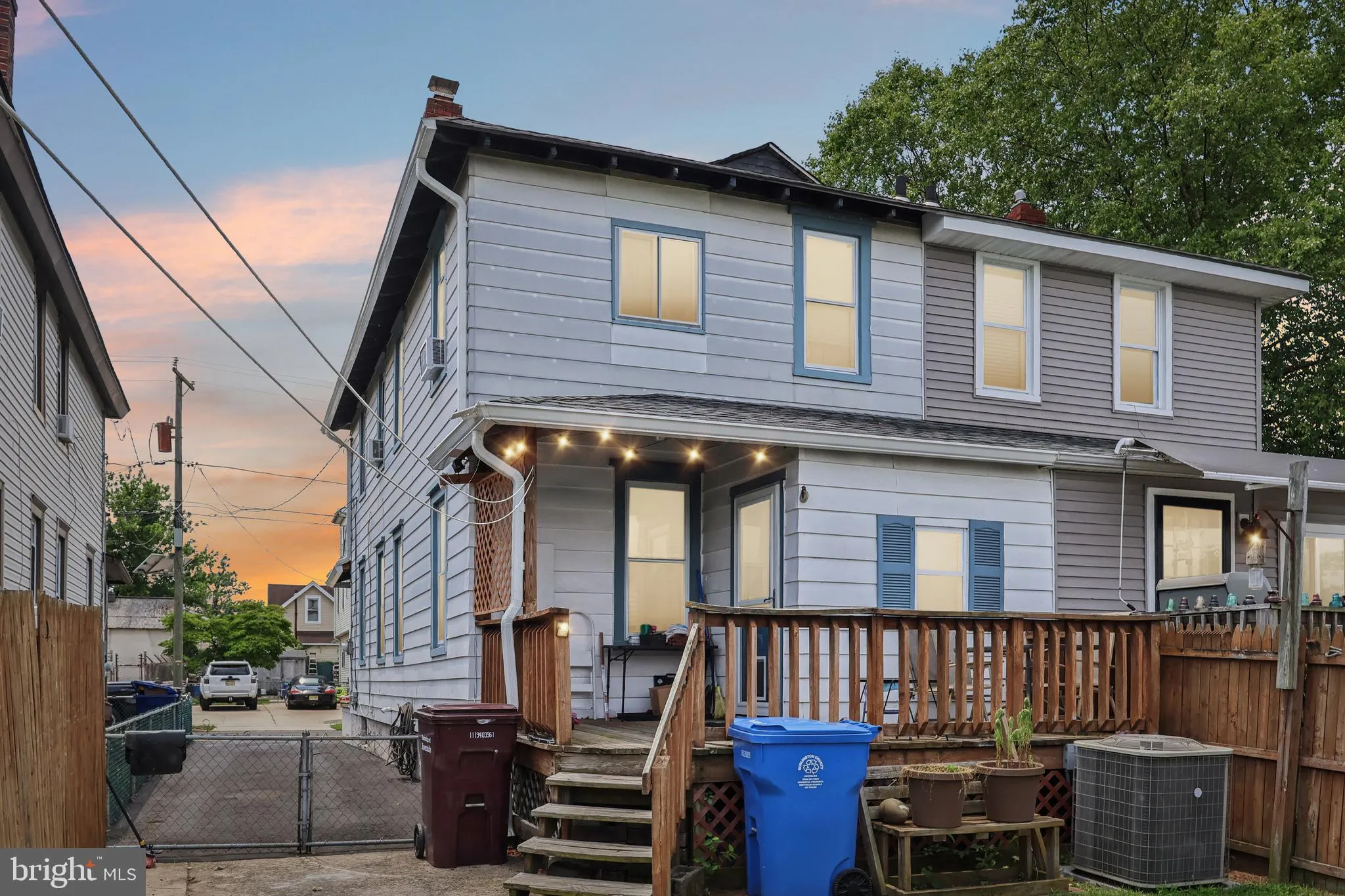 Riverside, New Jersey 08075, United States, 3 Bedrooms Bedrooms, ,1 BathroomBathrooms,Residential,Active,162136