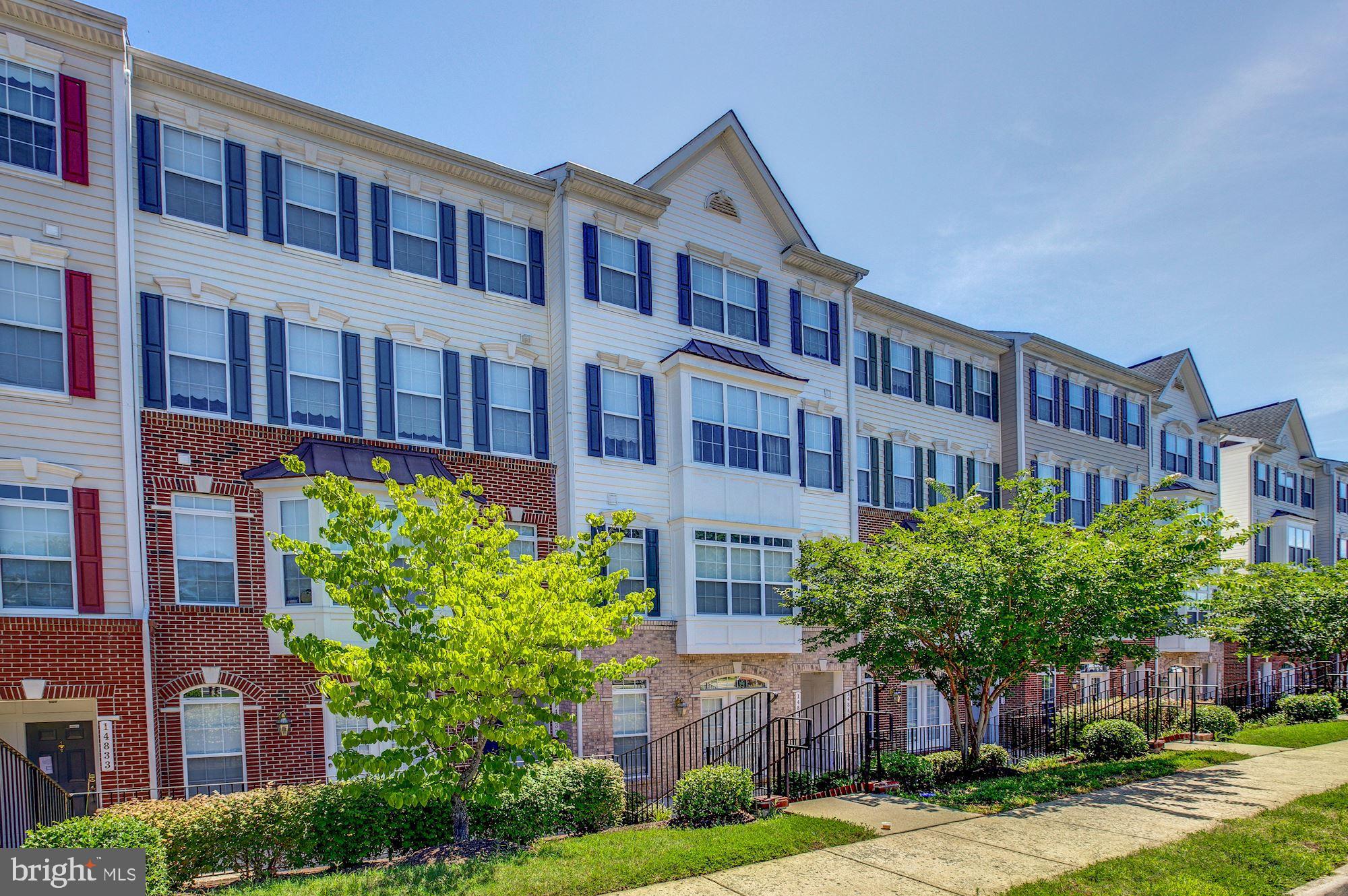 HAMPTON SQUARE CONDOMINIUMS - Residential