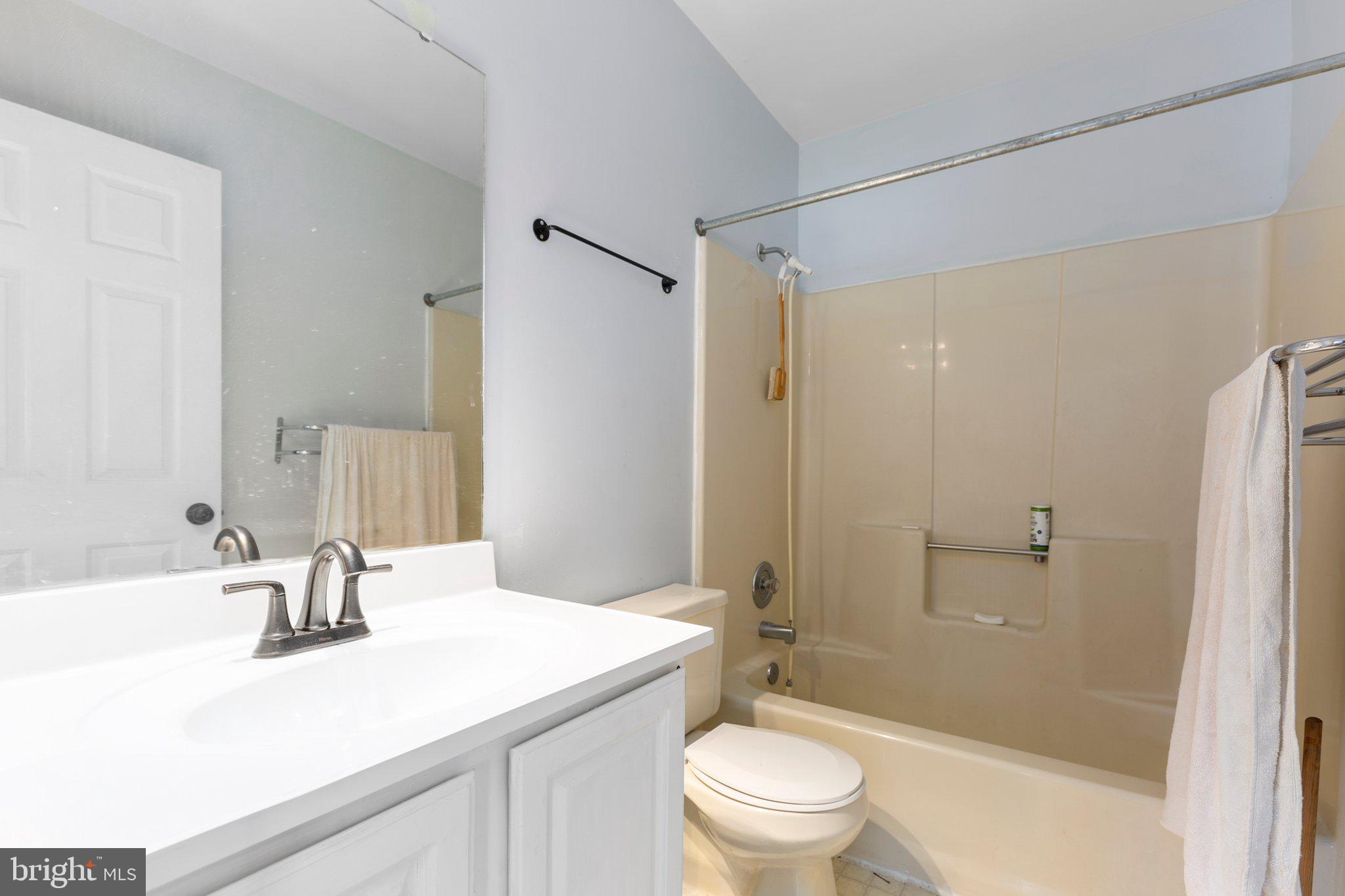 MAPLE GROVE - Residential